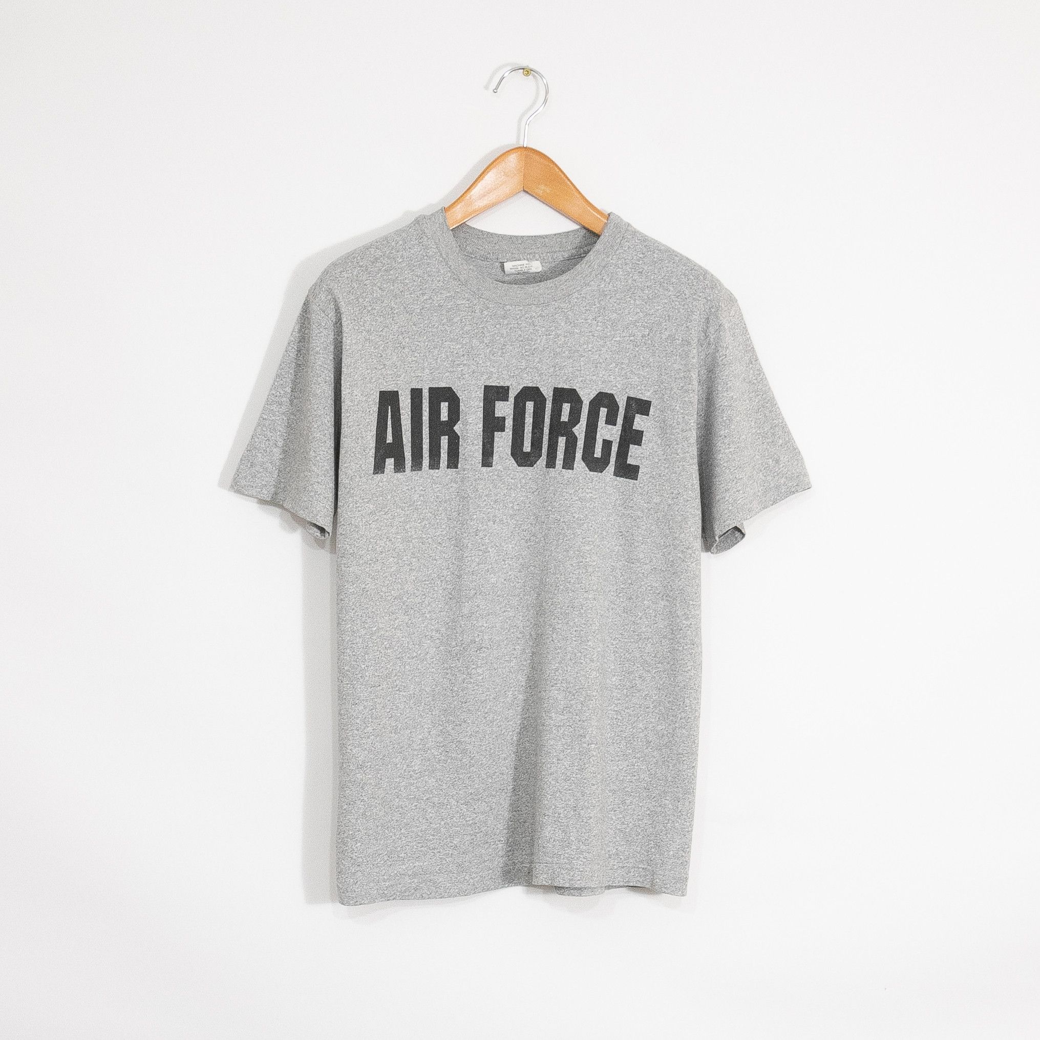 Vintage Vintage 90s US Air Force T Shirt Mens Medium - Single Stitch Size US M / EU 48-50 / 2 - 1 Thumbnail