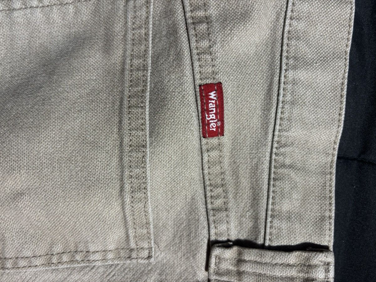 Wrangler Wrangler Cream Cargo Pants Size US 30 / EU 46 - 2 Thumbnail