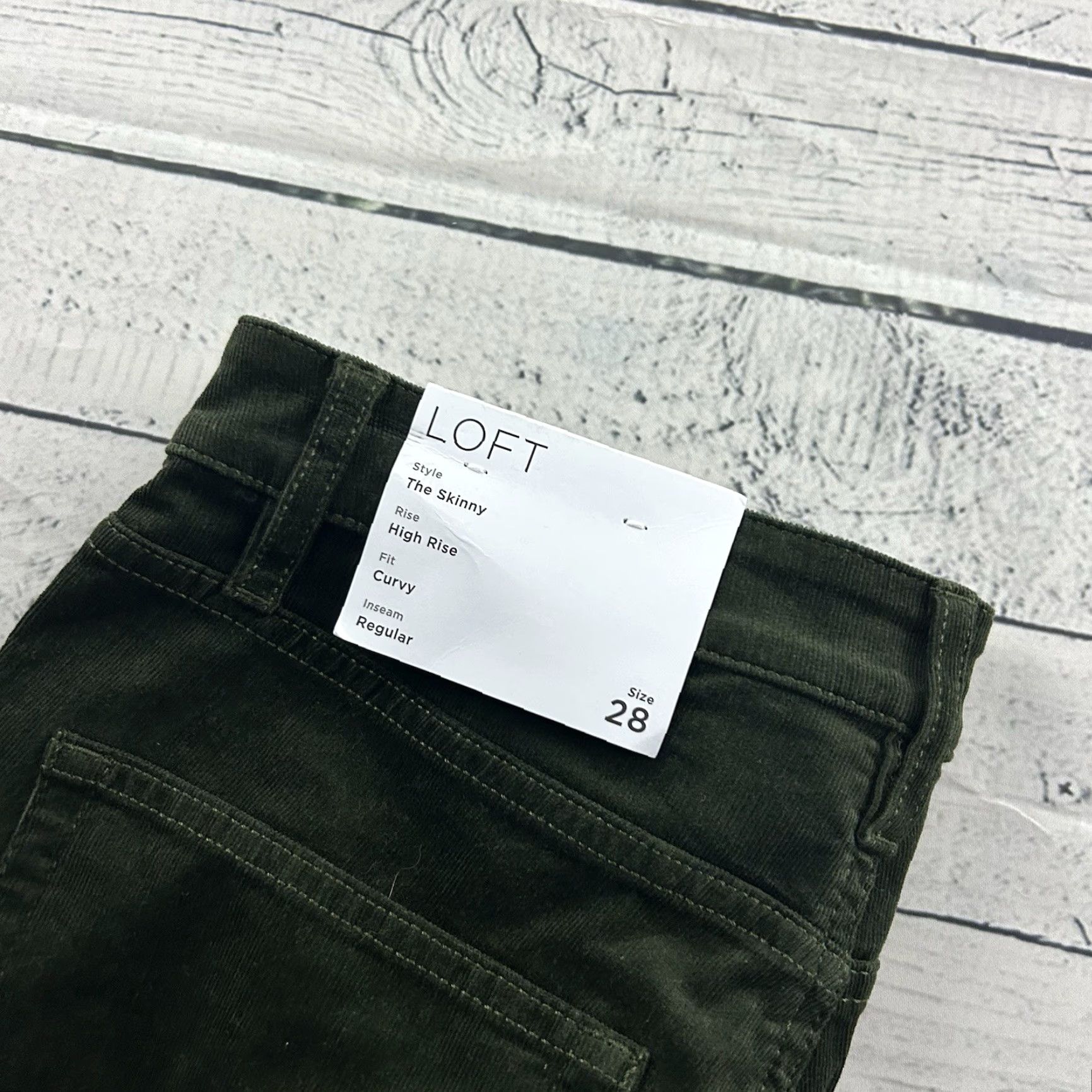Ann Taylor Ann Taylor Corduroy Pants Green 28 Olive Skinny High Rise Curvy Fit Women’s Chino Button-Up Knit? Size 28" / US 6 / IT 42 - 5 Thumbnail