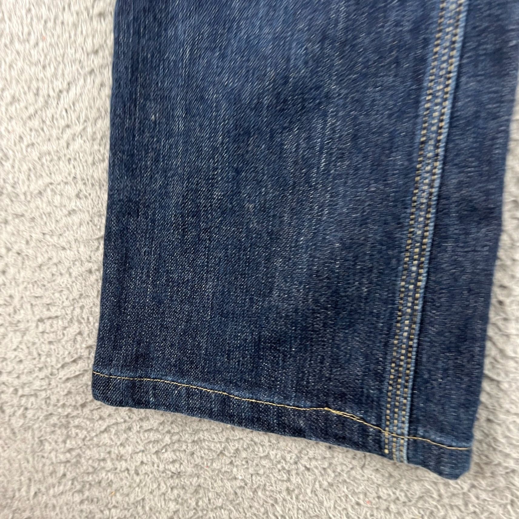 7 For All Mankind 7 For All Mankind Womens Flynt Flare Jeans Size 28 Denim Blue HEMMED 31 Inseam Regular Rise 5-Pocket Size 28" / US 6 / IT 42 - 3 Thumbnail