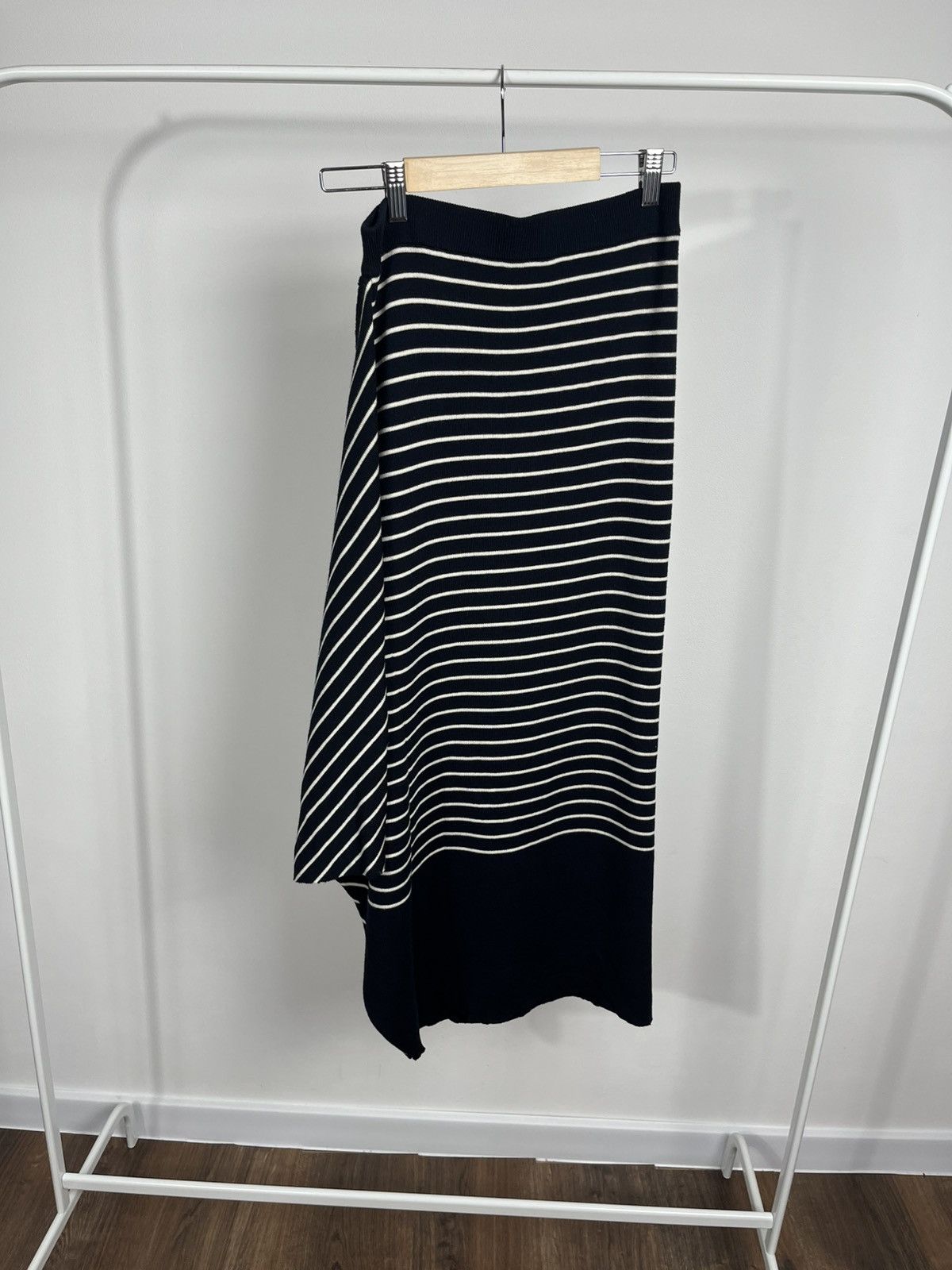 JW Anderson JW Anderson Women’s Striped Merino Wool Asymmetric Skirt S Size 28" / US 6 / IT 42 - 13 Thumbnail
