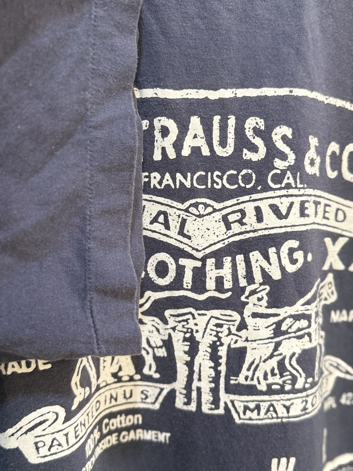 Levi's Vintage Clothing Vintage 90s Levis Trade Mark Logo Faded Tee Size US L / EU 52-54 / 3 - 5 Thumbnail
