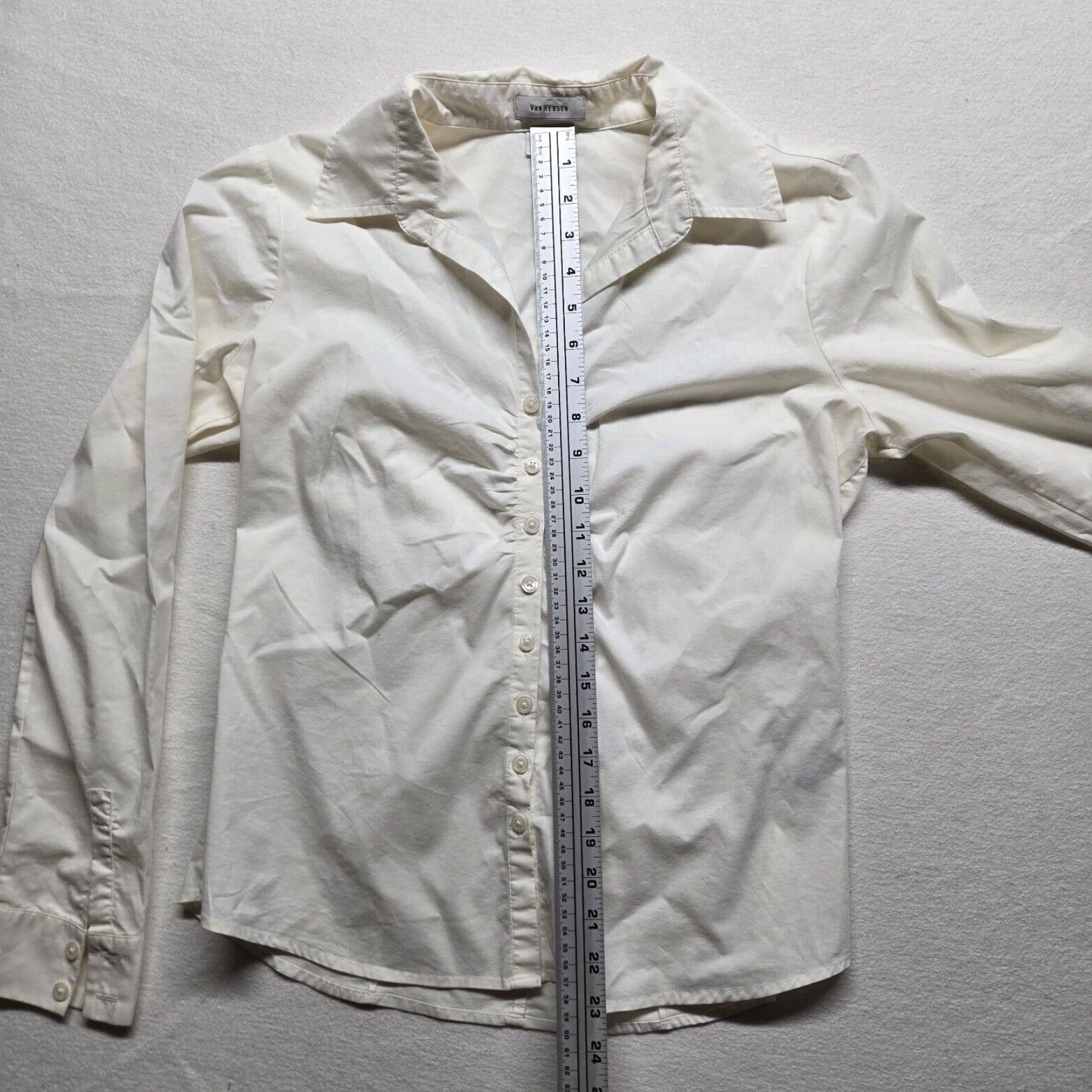 Van Heusen Van Heusen Women's White Long Sleeve Button-Down Shirt Medium Adult Cotton Size M / US 6-8 / IT 42-44 - 6 Thumbnail