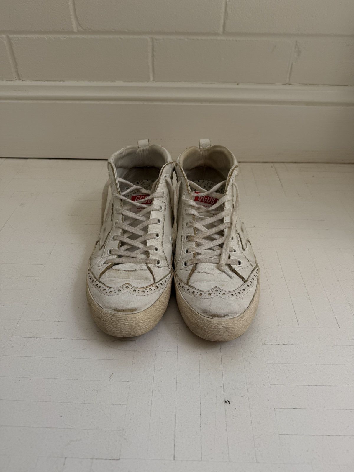 Golden Goose Golden Goose mid star - barely used Size US 9 / EU 42 - 6 Thumbnail