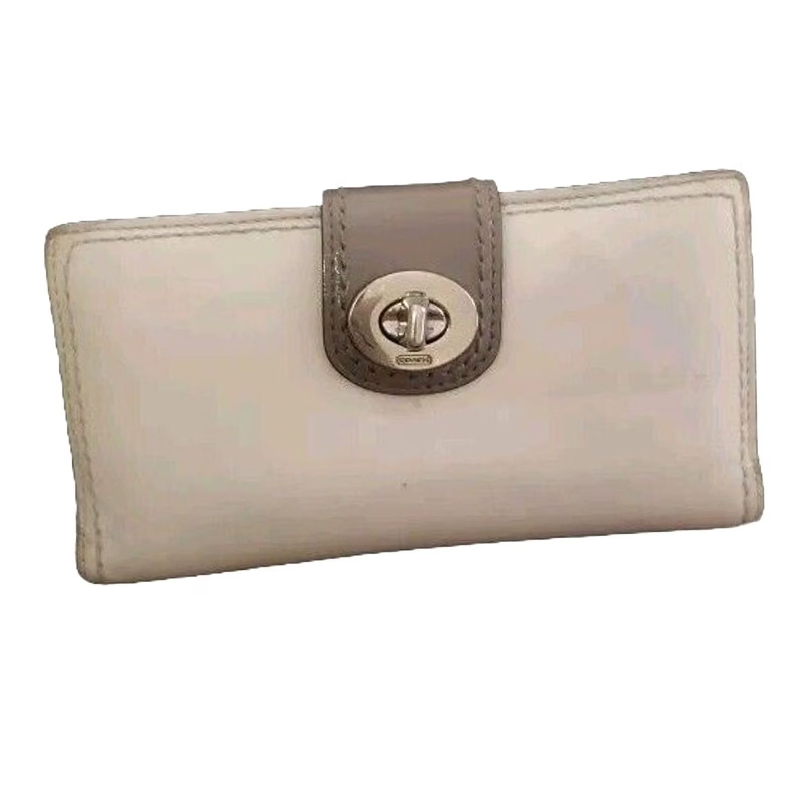 Coach VINTAGE Coach White Leather Bifold Wallet Checkbook Holder Turnlock Womens M Size ONE SIZE - 2 Thumbnail