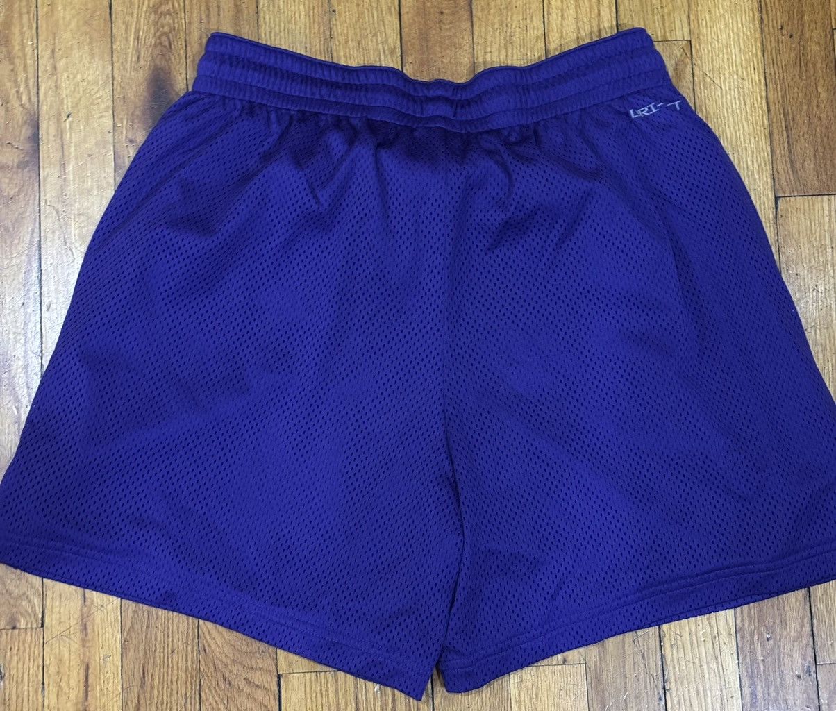 Nike × Vintage Nike Dri-Fit Purple shorts size Large Size US 35 - 4 Thumbnail
