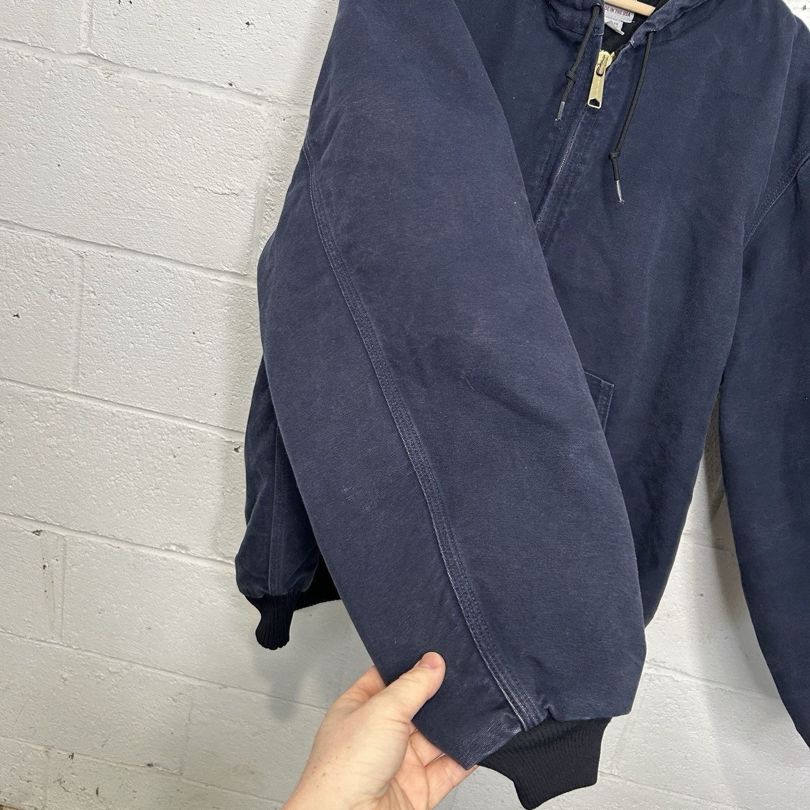 Carhartt Carhartt Quilted Hooded Active Jacket “Dark Navy” J140 DNY Size US XL / EU 56 / 4 - 7 Thumbnail