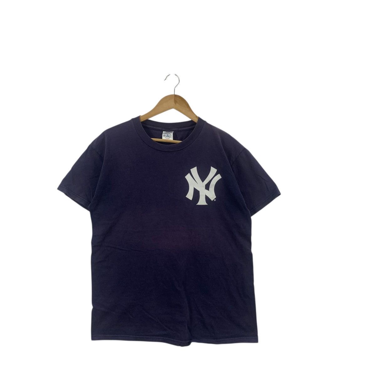 MLB Vintage 90’ MLB YANKEES Bernie William #51 Faded Tee Shirt Size US M / EU 48-50 / 2 - 5 Thumbnail