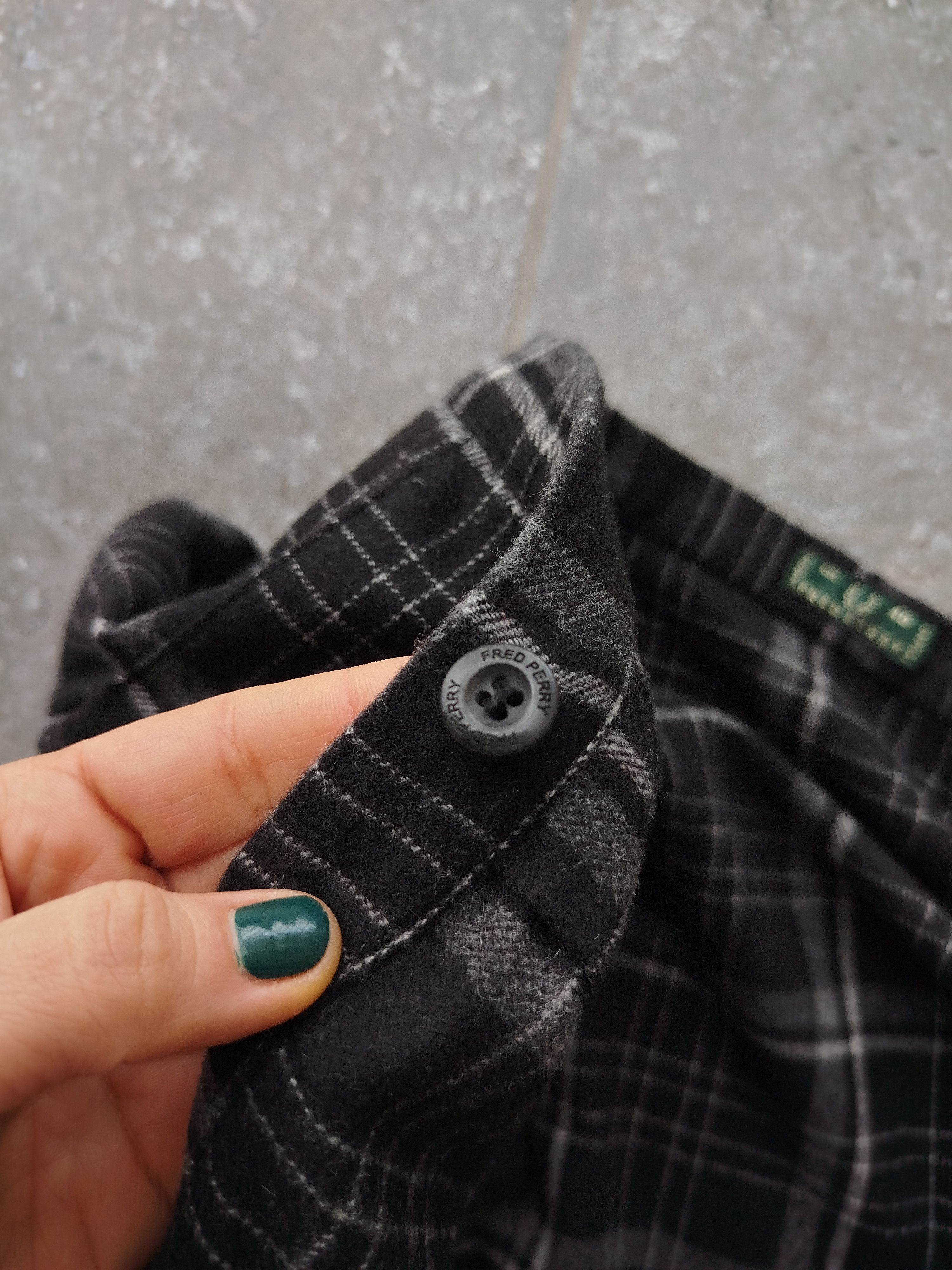 Fred Perry Wrap Skirt Kilt Plaid Pleated Wool Tartan Vintage Italy 40/S Size 27" / US 4 / IT 40 - 9 Thumbnail