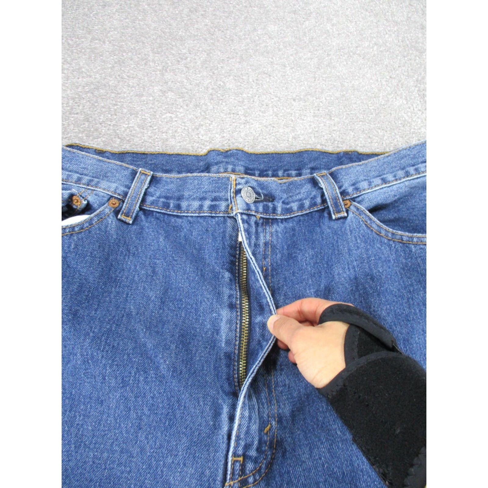 Levi's Levis 505 Jeans Mens 42 Medium Wash Denim Regular Fit Straight 42X32 Blue 505 Jeans Mens Regular 42 Medium Wash Denim Straight 42X32 Size US 42 / EU 58 - 3 Thumbnail