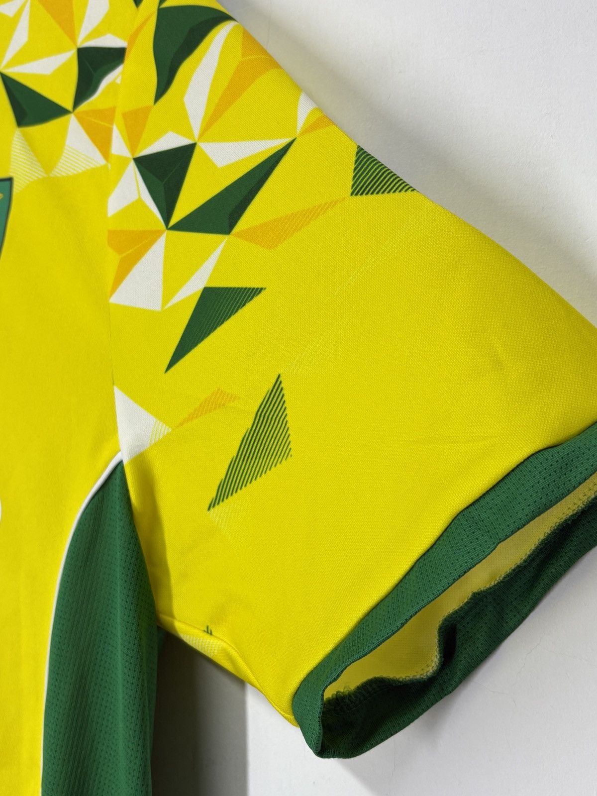 Other #25 Hernandez Norwich City Match Worn Player Issue Jersey Size US L / EU 52-54 / 3 - 8 Thumbnail