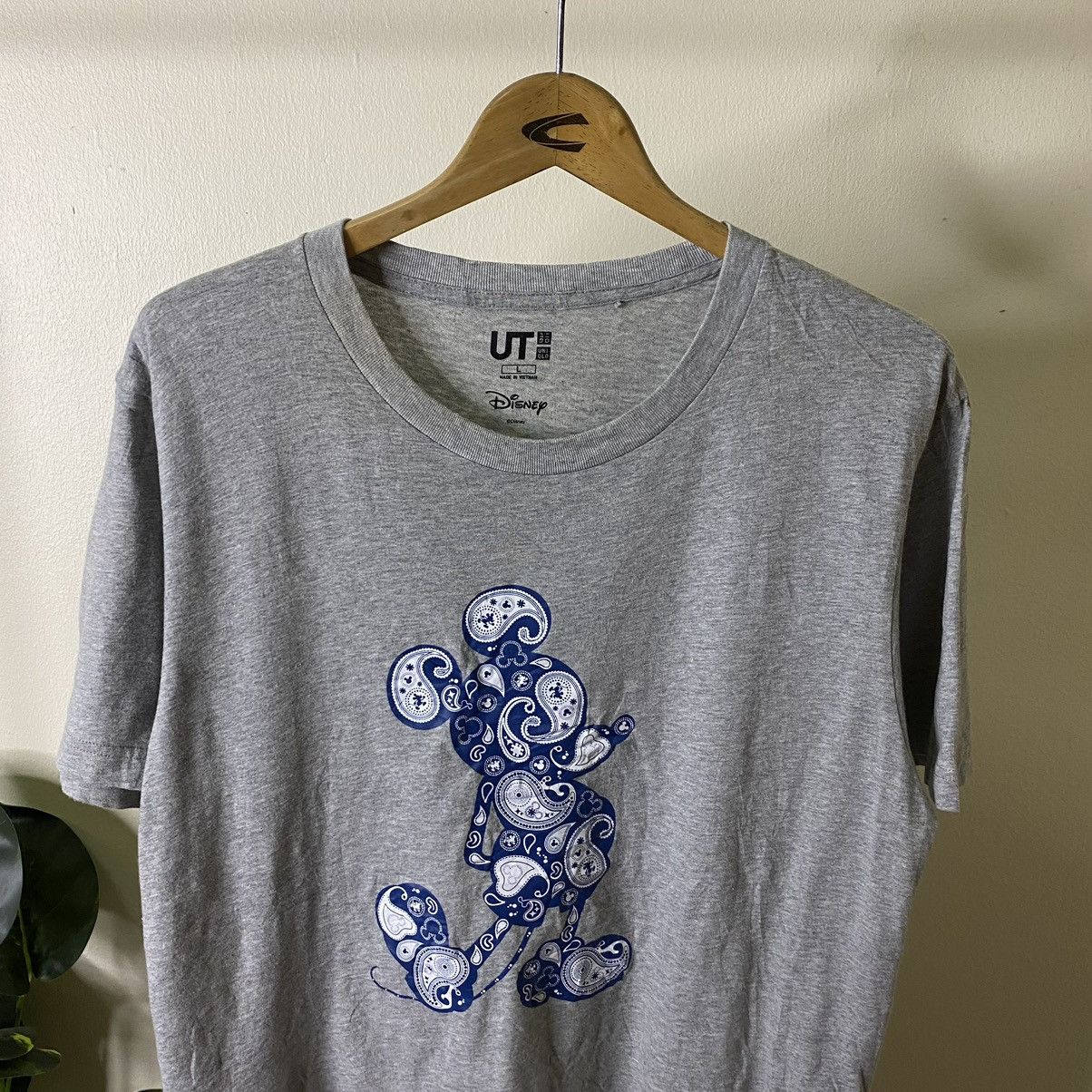 Mickey Mouse Disney Mickey Mouse Paisley Design x Uniqlo Collaboration T Size US L / EU 52-54 / 3 - 2 Thumbnail