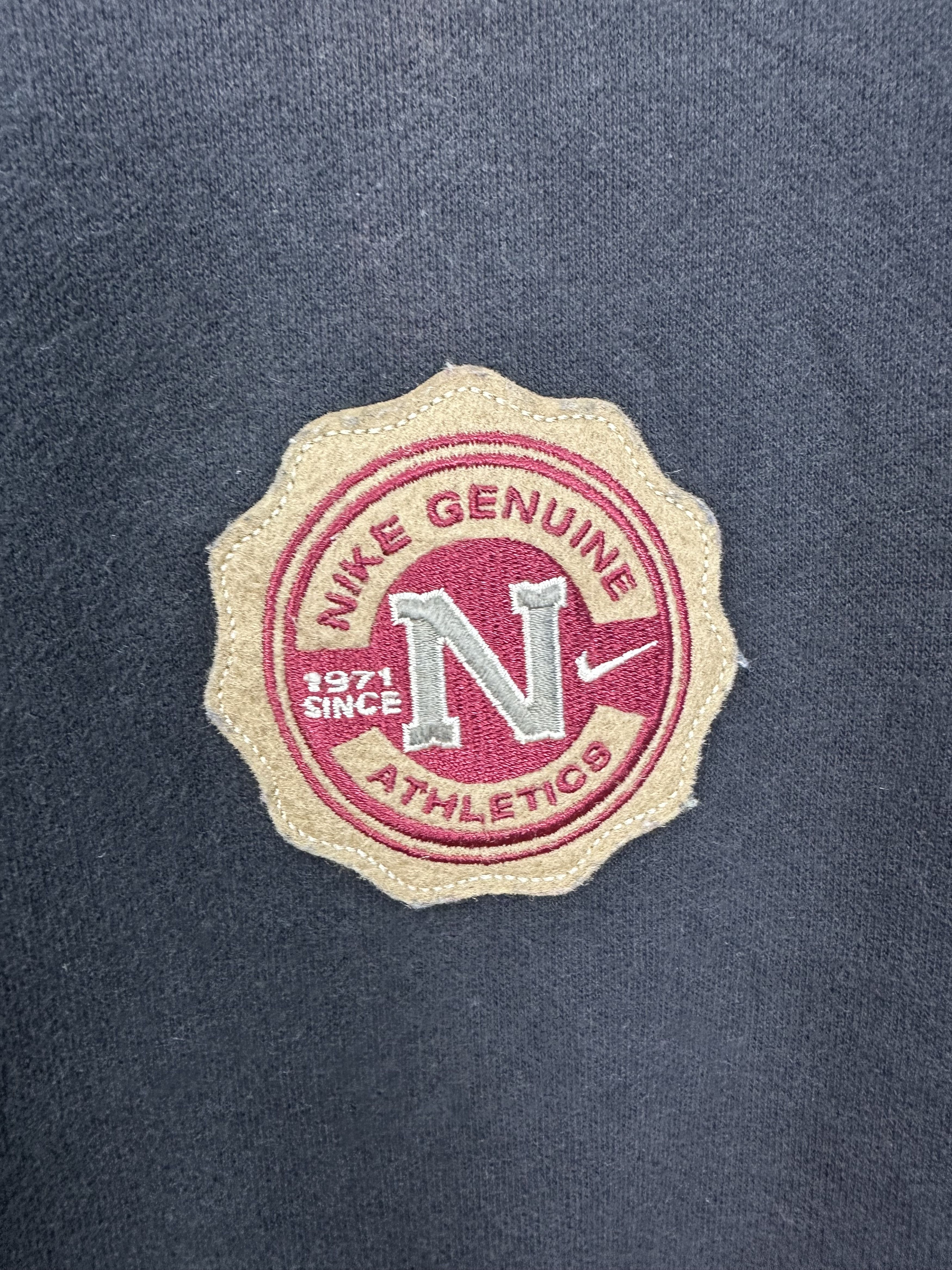 Nike Vintage Faded Nike Athletic Center Logo Crewneck Z467 Size US L / EU 52-54 / 3 - 4 Thumbnail