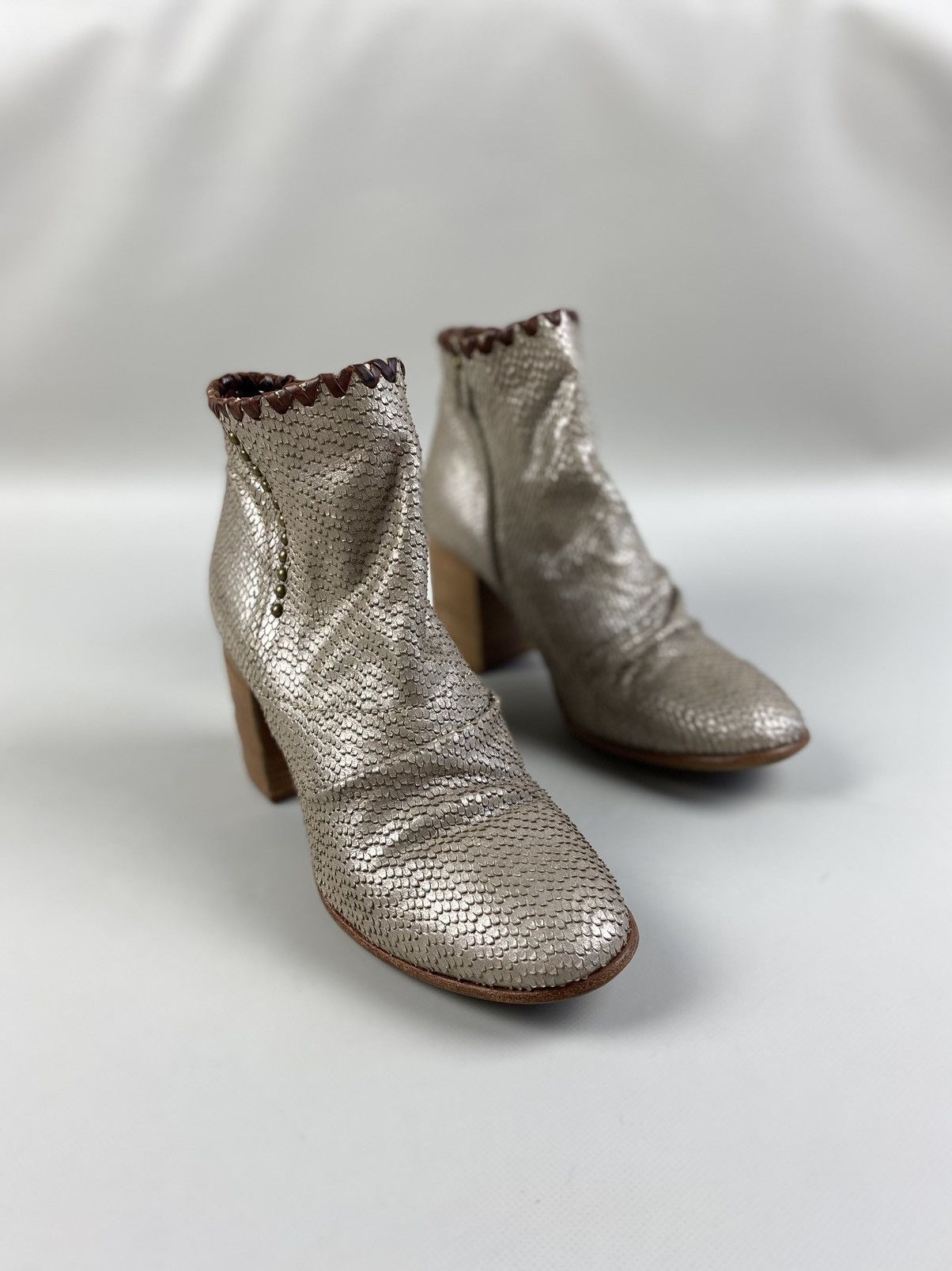 A.S.98 A.S. 98 ladies avant-garde heeled boots size 39 Size US 9 / IT 39 - 2 Thumbnail