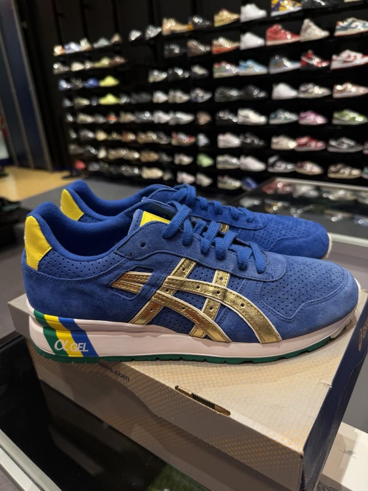 Asics ASICS GEL-Lyte GT II x KITH Ronnie Fieg “Brazil” - Size 11 Size US 11 / EU 44 - 10 Thumbnail