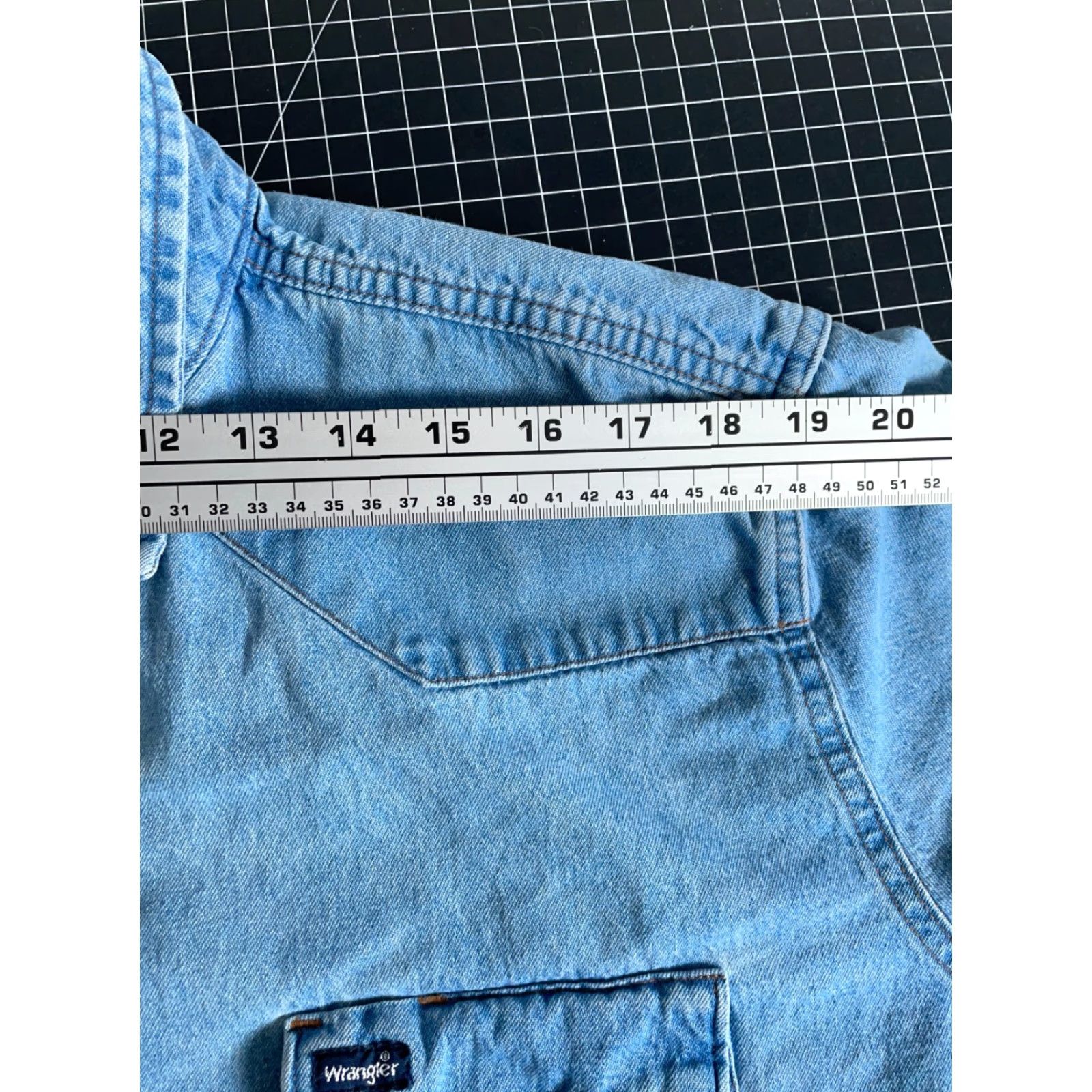 Wrangler VINTAGE Wrangler Denim Western Y2K Shirt XL Blue Pearl Snap Mens Cowboy Grunge Size US XL / EU 56 / 4 - 7 Thumbnail