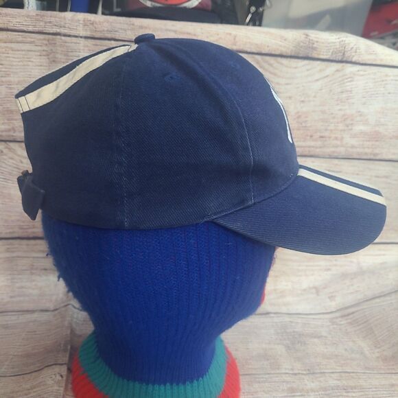 Adidas Vtg Adidas New York Yankees Baseball cap strapback Size ONE SIZE - 7 Thumbnail