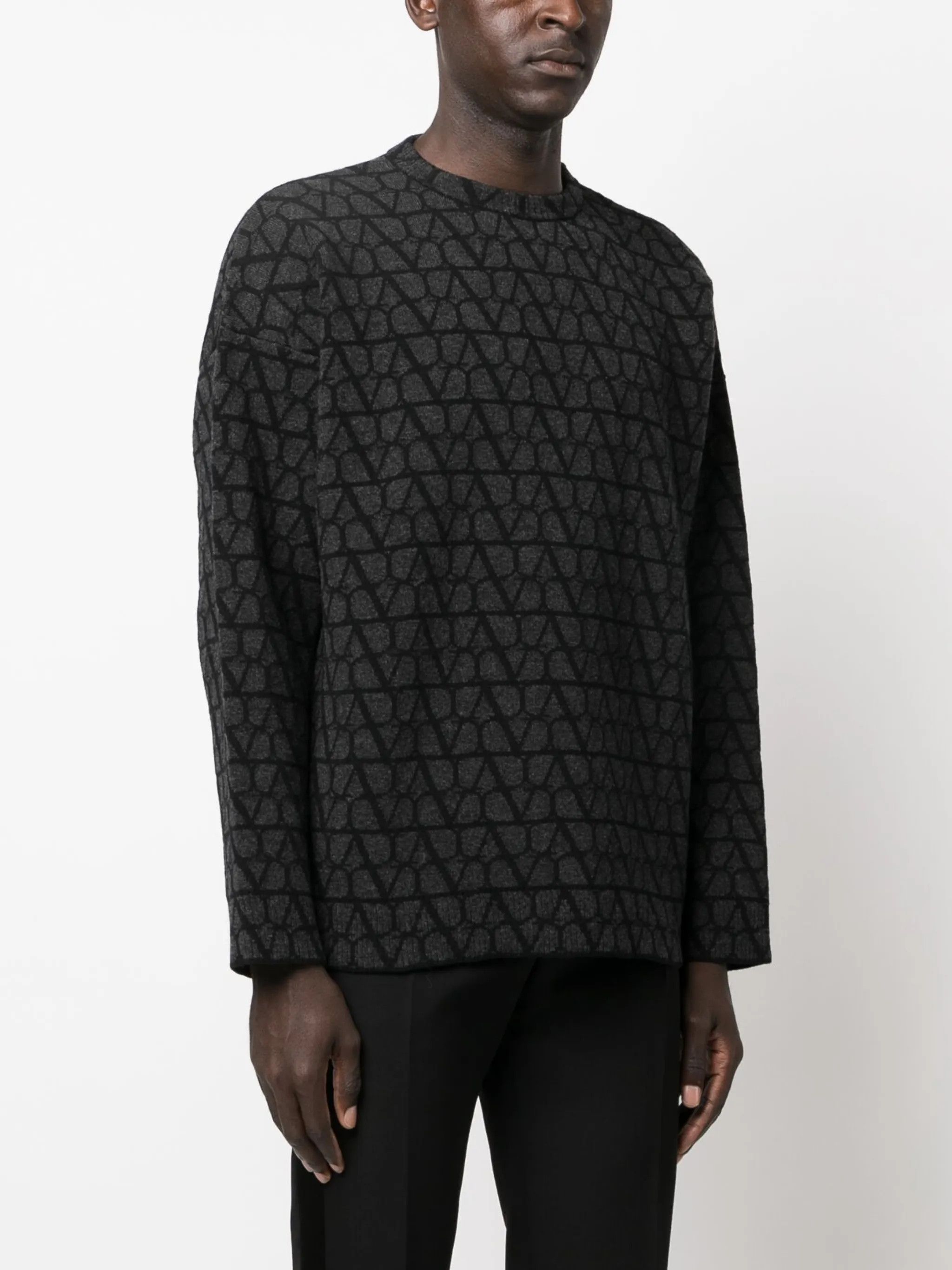 Valentino o1y0525 Crewneck Sweater in Lead Size US M / EU 48-50 / 2 - 3 Thumbnail