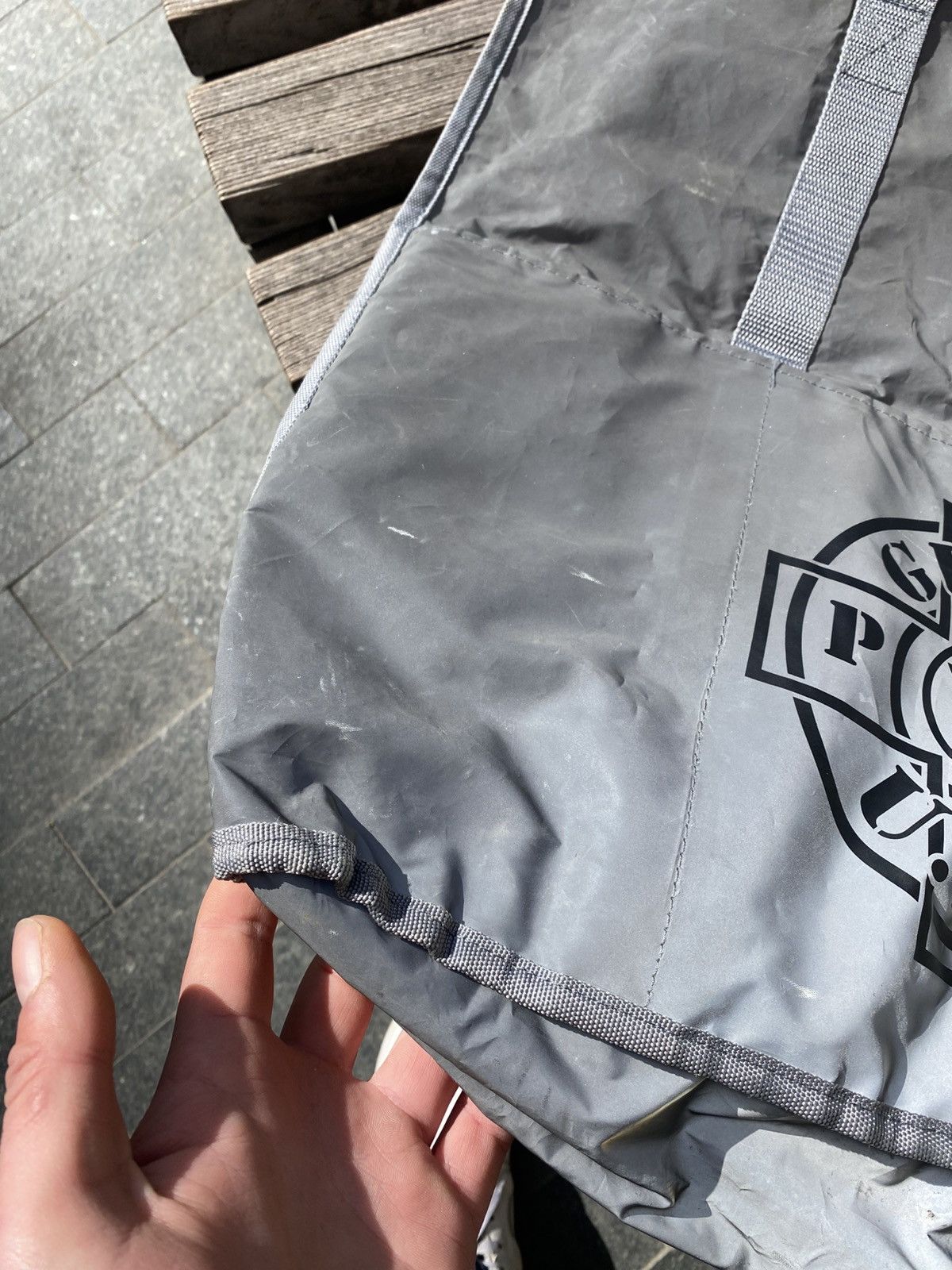 Guess × Places + Faces Places + Faces x GUESS Jeans U.S.A. Reflective Tote Bag Size ONE SIZE - 8 Thumbnail