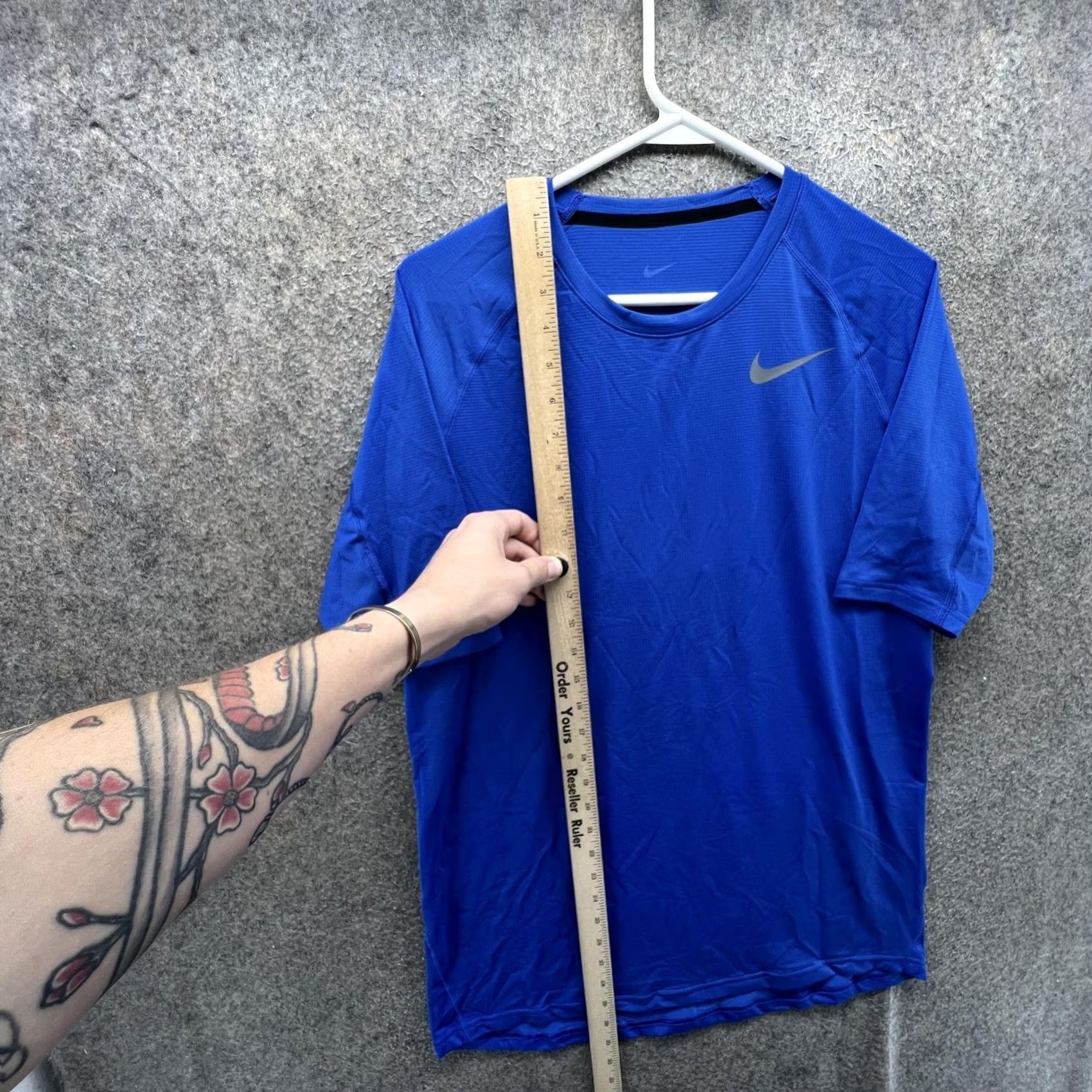 Nike Nike Dri-FIT Shirt Mens Large Blue Raglan Short Sleeve Tee Top Athletic Running Gym Training Comfort Moisture Wicking Lightweight Crew Neck Logo Size US L / EU 52-54 / 3 - 5 Thumbnail