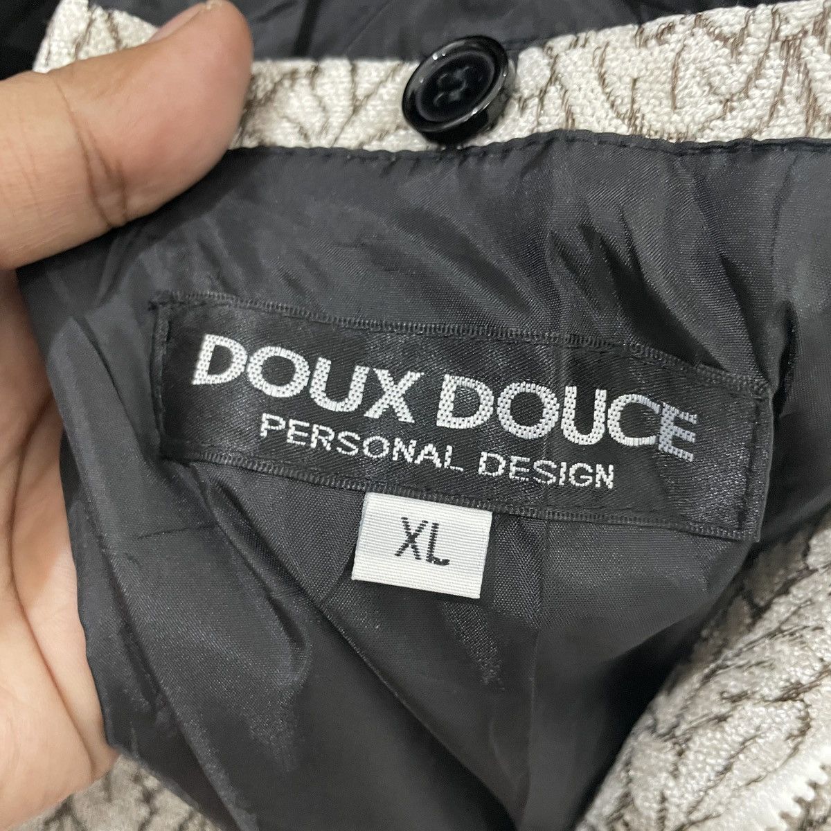 Japanese Brand Vintage Doux Doucek Embroiderey Logo Jacket Size US XL / EU 56 / 4 - 5 Thumbnail