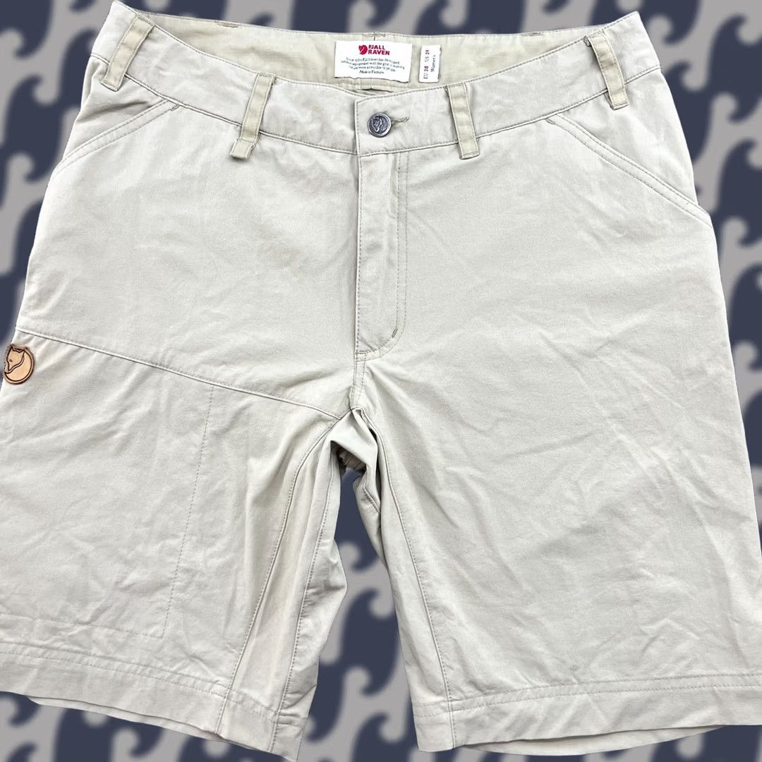 Vintage Fjällräven Abisko Lite Shorts Womens EU 38 US 29 Beige Trekking Outdoor Hiking Cargo Short Women Regular Beige Outdoor Size 26" / US 2 / IT 38 - 1 Thumbnail