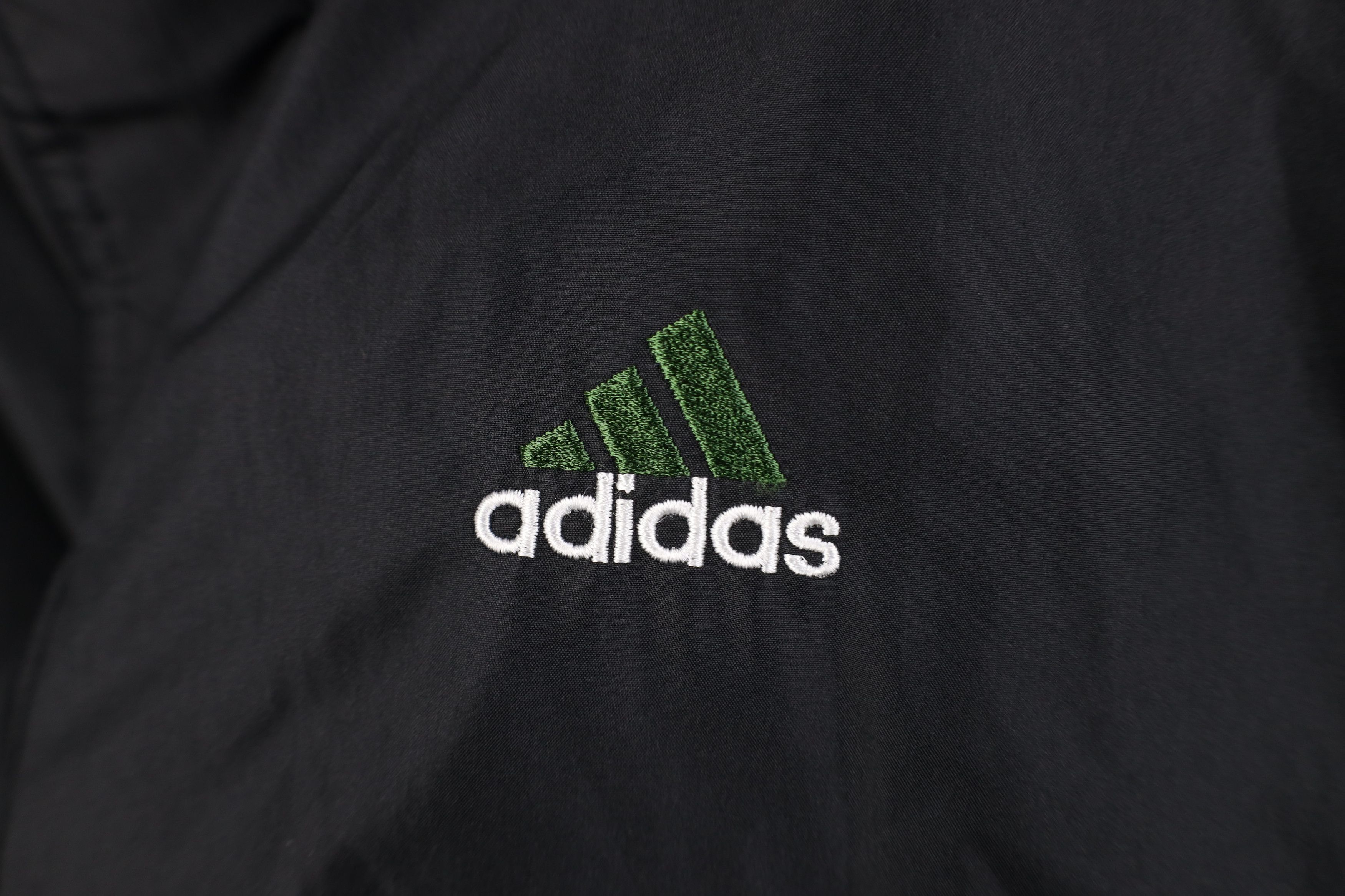 Adidas Vintage 90s Adidas Big Logo Full Zip Windbreaker Jacket Size US L / EU 52-54 / 3 - 4 Thumbnail