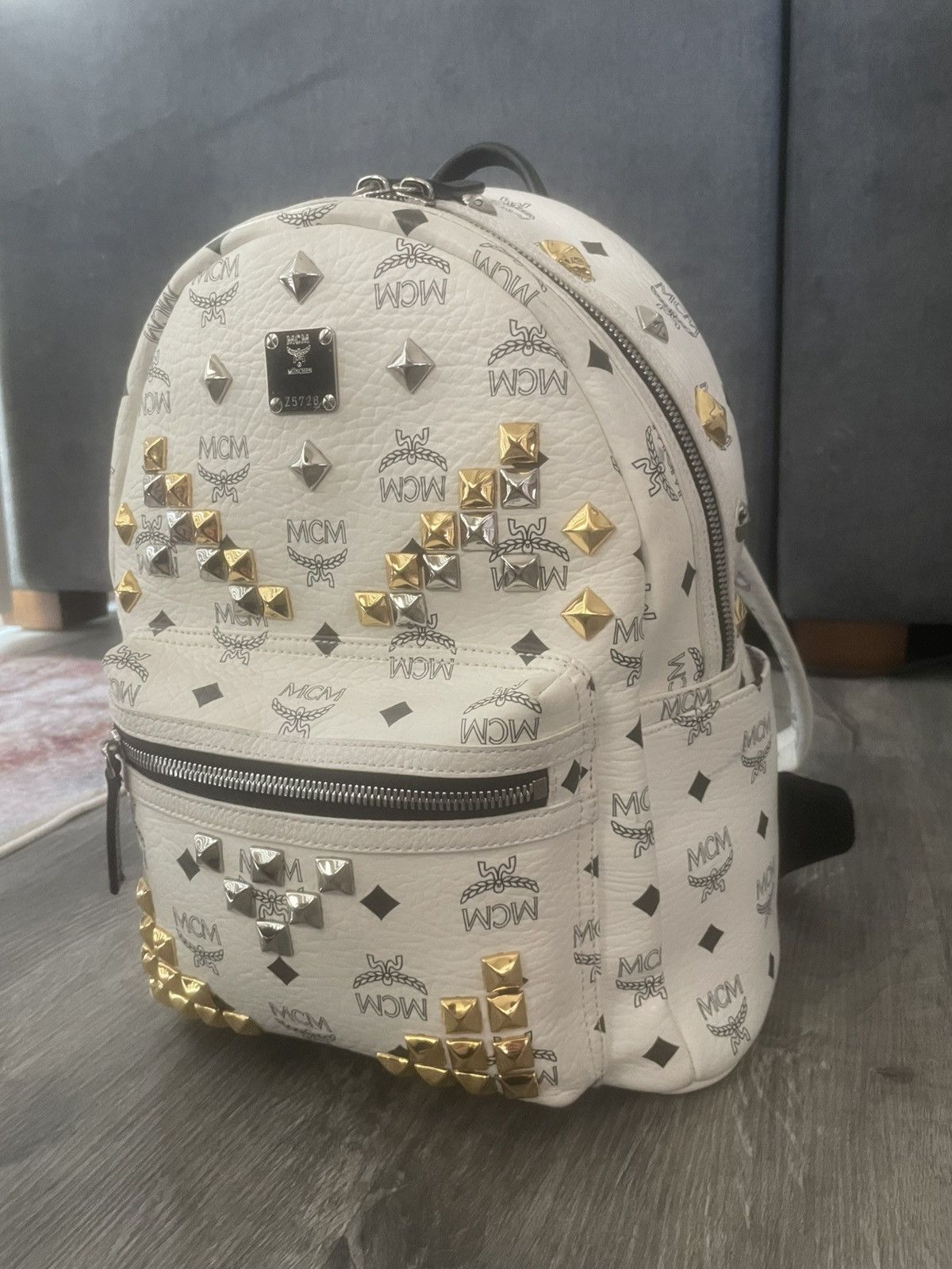 MCM MCM Backpack Stark M Studs Size ONE SIZE - 2 Thumbnail