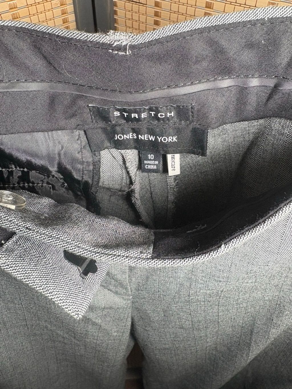 Jones New York Women's Jones New York Gray & Black Boot Cut Pants Size 10 Size 32" / US 10 / IT 46 - 2 Thumbnail