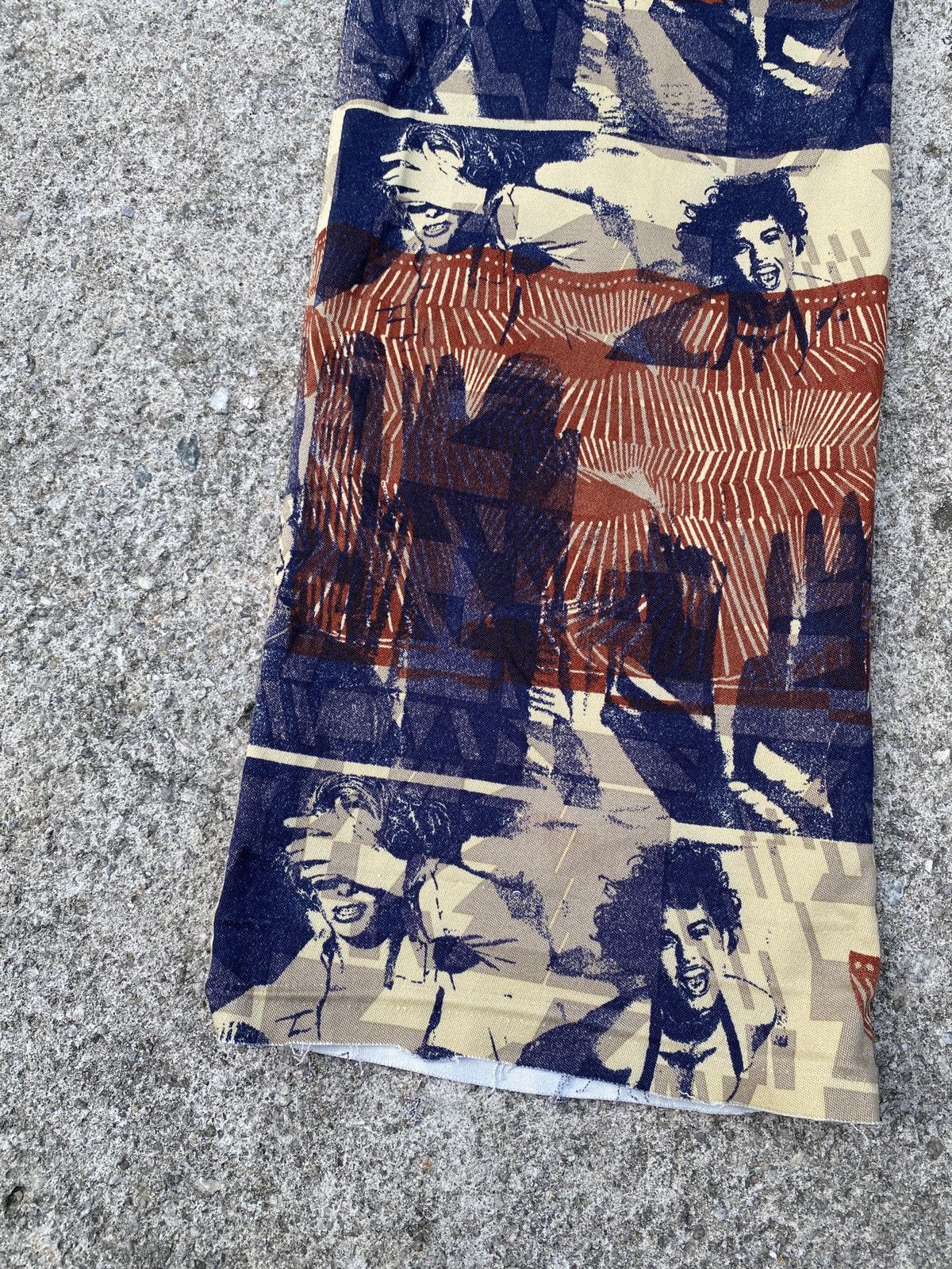 Hysteric Glamour × Japanese Brand × Jean Paul Gaultier Bat - su Japan Overprint Strechable Released Leg Pant Size US 29 - 12 Thumbnail