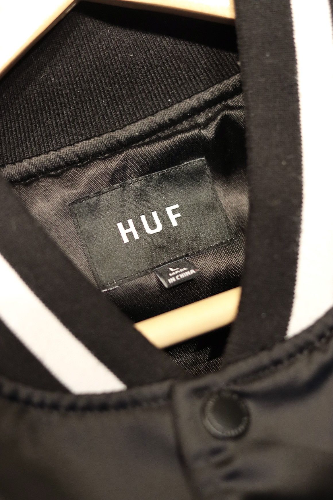 Huf Huf Embroidered Dragon Bomber Size US L / EU 52-54 / 3 - 4 Thumbnail