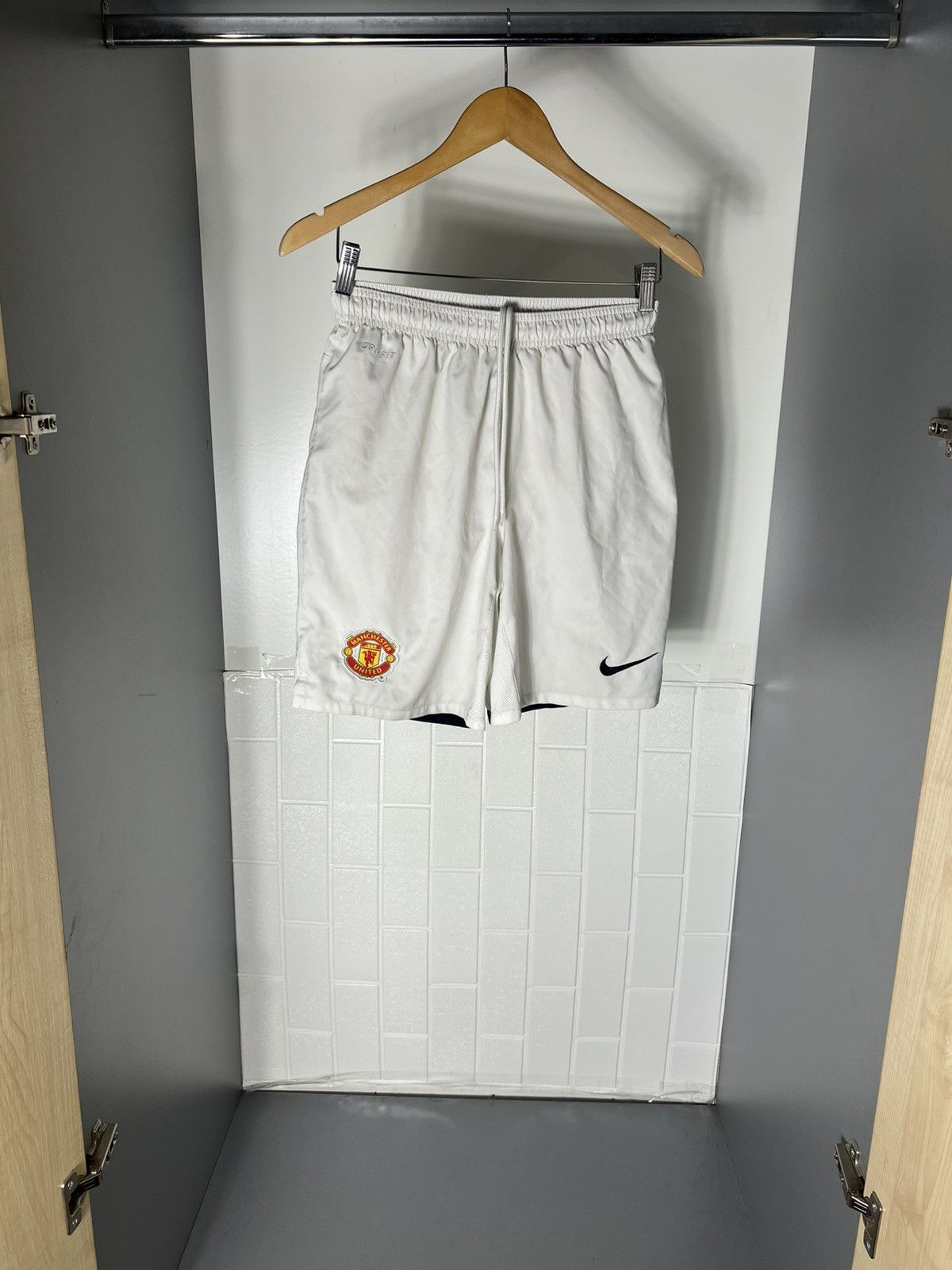 Nike VINTAGE NIKE FC MANCHESTER UNITED ENGLAND SOCCER JERSEY 90s Size US M / EU 48-50 / 2 - 2 Thumbnail