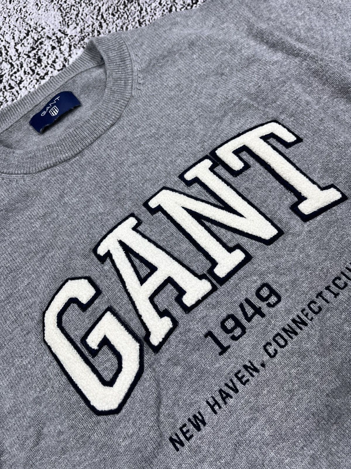 Gant Vintage Y2K Gant plush logo sweatshirt streetwear size S Size US S / EU 44-46 / 1 - 5 Thumbnail