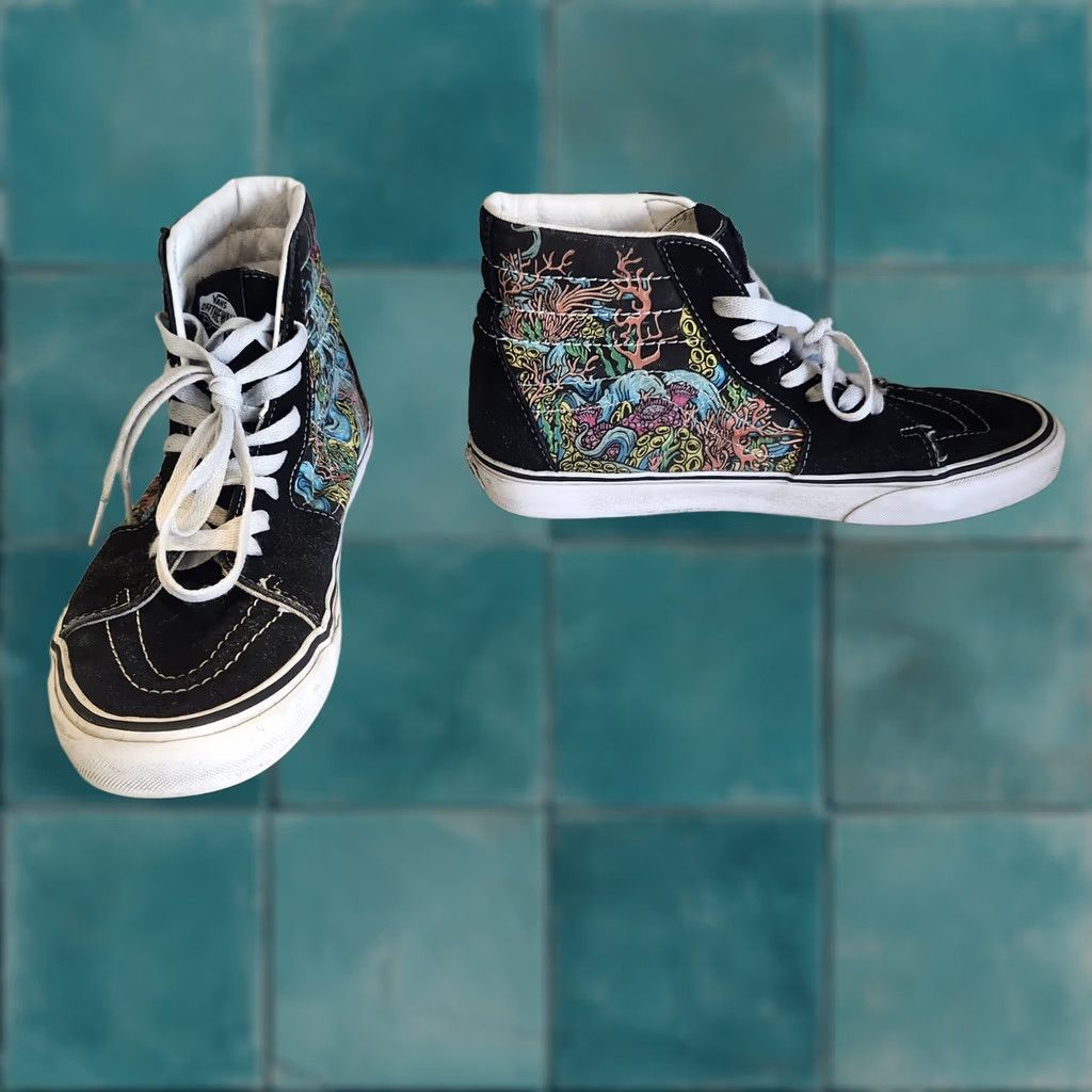 Vans VANS SK8 Hi Reissue Coral Reef Print Black High Top Shoes Mens 8.5 Multicolor Coral Reef Print Classic Casual Sneakers Men 8.5 Size US M / EU 48-50 / 2 - 1 Thumbnail