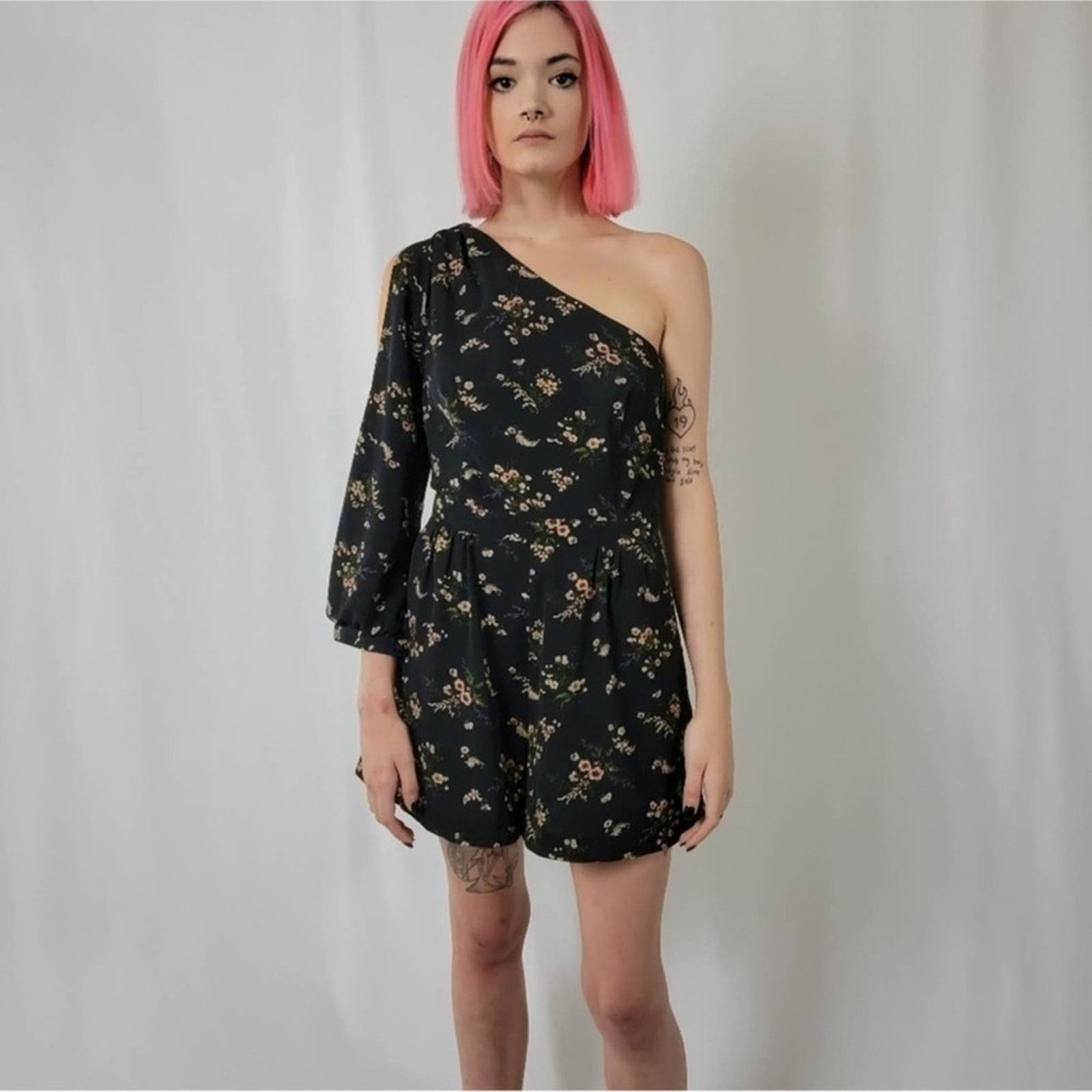 Topshop Topshop Floral Romper Size 28" / US 6 / IT 42 - 1 Thumbnail