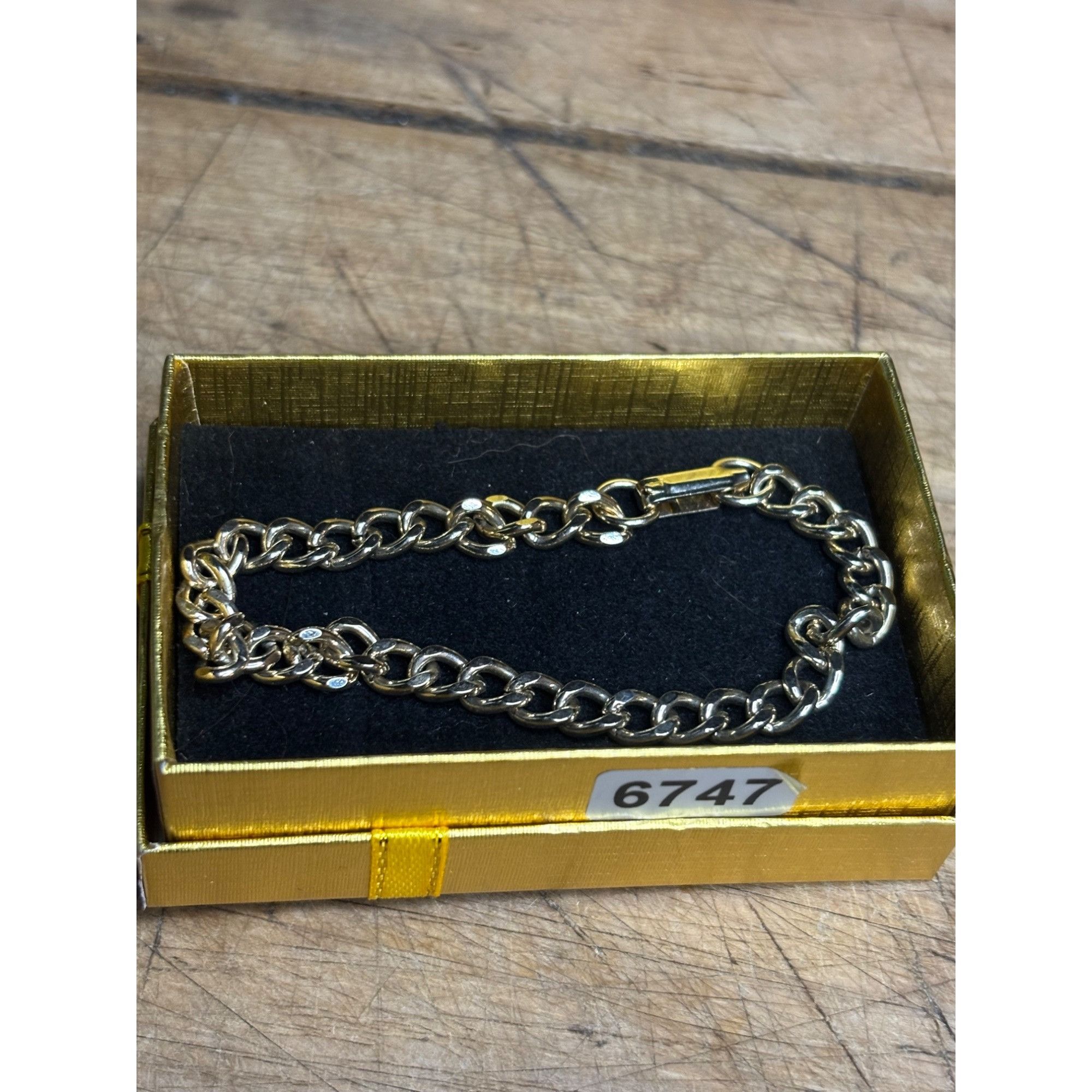 Other Gold Tone Chain Link Bracelet Size ONE SIZE - 2 Thumbnail
