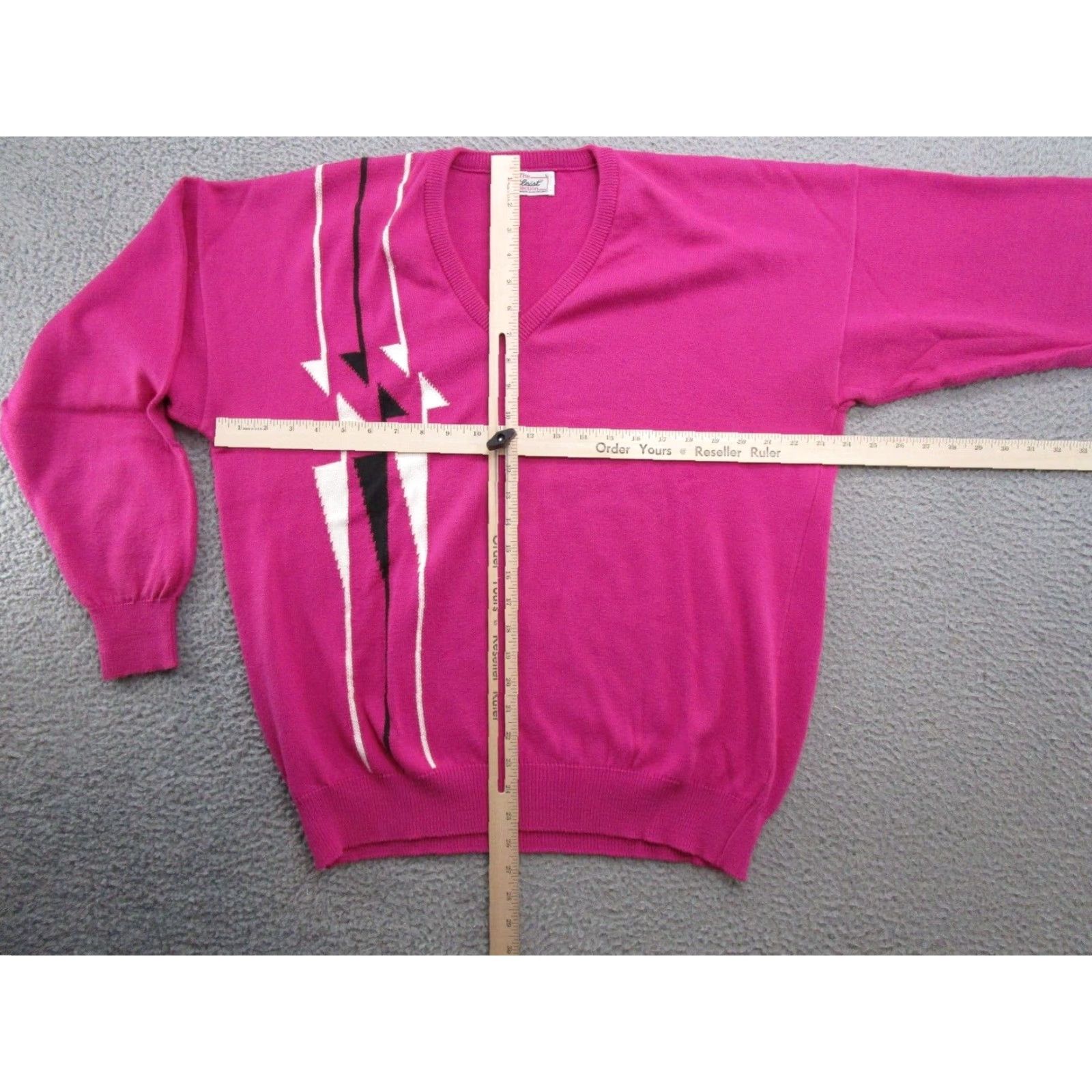 Titleist VINTAGE Titleist Sweater Men's SZ Large Pink Knit Pullover Golf Read Size US L / EU 52-54 / 3 - 4 Thumbnail