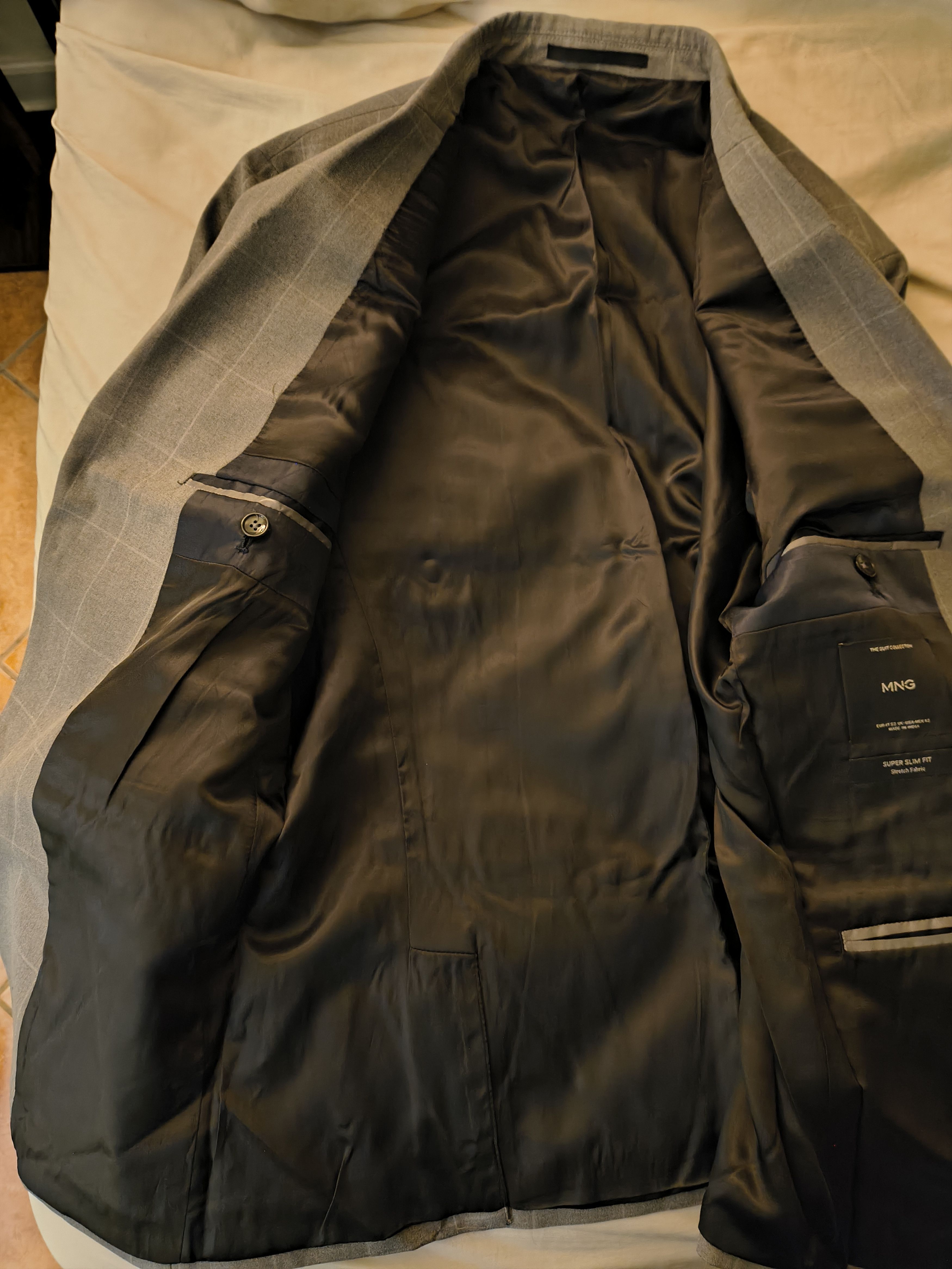 Mango Mango MNG suit (blazer and pants) Size 40R - 3 Thumbnail