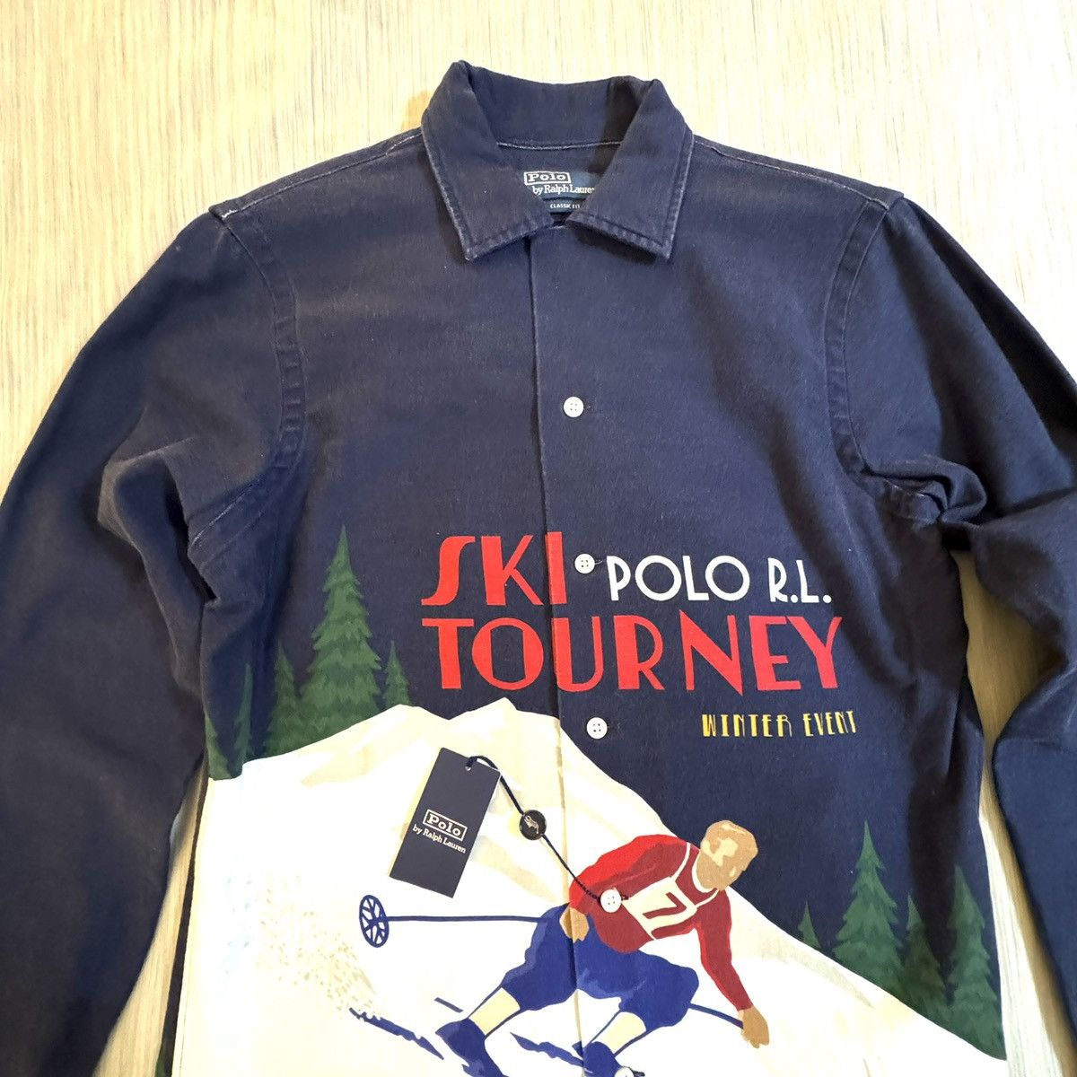 Polo Ralph Lauren Polo Ralph Lauren Classic Fit Ski Print Art Camp Shirt Size US L / EU 52-54 / 3 - 2 Thumbnail