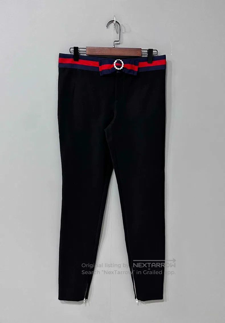Gucci Gucci Black bow rhinestone striped cotton casual trousers Size 26" / US 2 / IT 38 - 1 Thumbnail