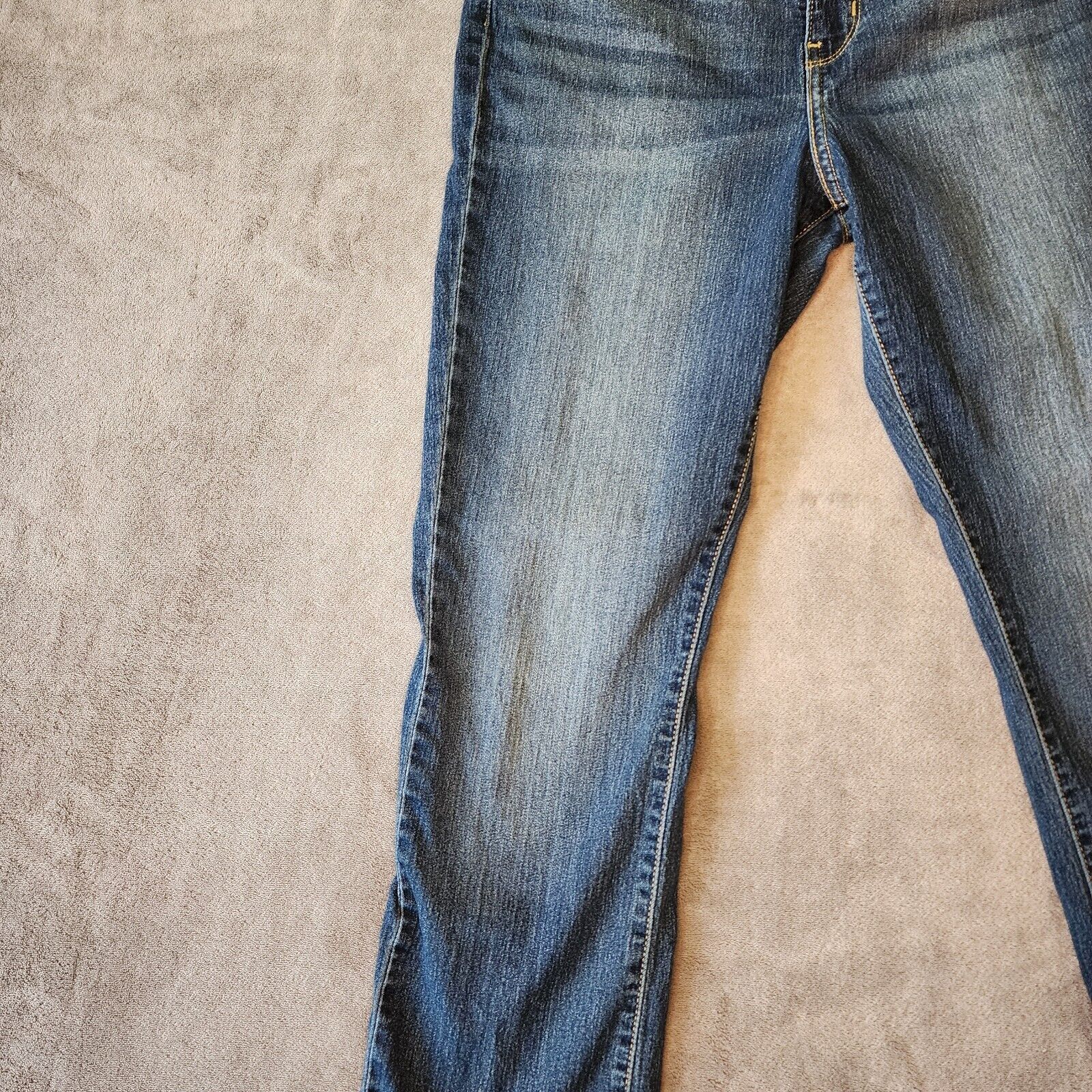 Levi's Levi's Women's 724 High-Rise Street Jeans Size 32x28 Size 32" / US 10 / IT 46 - 8 Thumbnail
