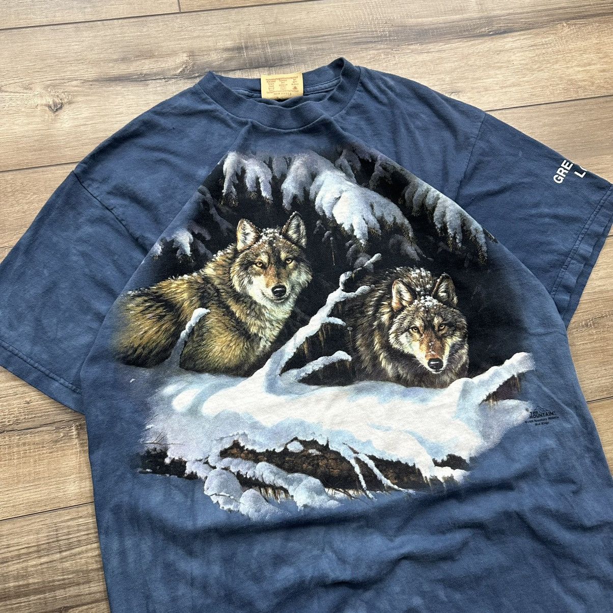 The Mountain Vintage 1999 The Mountain Wolves in the Snow Graphic Tee Size US L / EU 52-54 / 3 - 5 Thumbnail