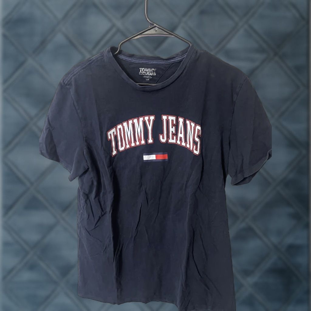 Tommy Hilfiger Tommy Jeans T-Shirt Men’s Large Navy Logo Short Sleeve Tee Brand Tommy Hilfiger Size US L / EU 52-54 / 3 - 1 Thumbnail