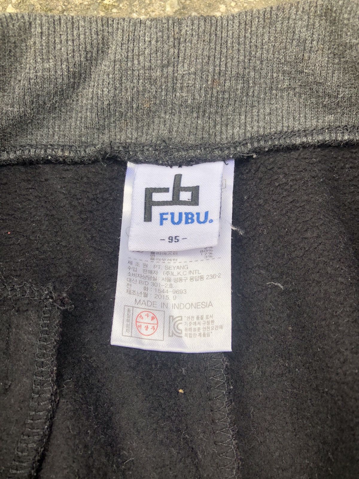 Fubu × Vintage Vintage Fubu Underground Small Logo Sweatpant Size US 30 / EU 46 - 7 Thumbnail