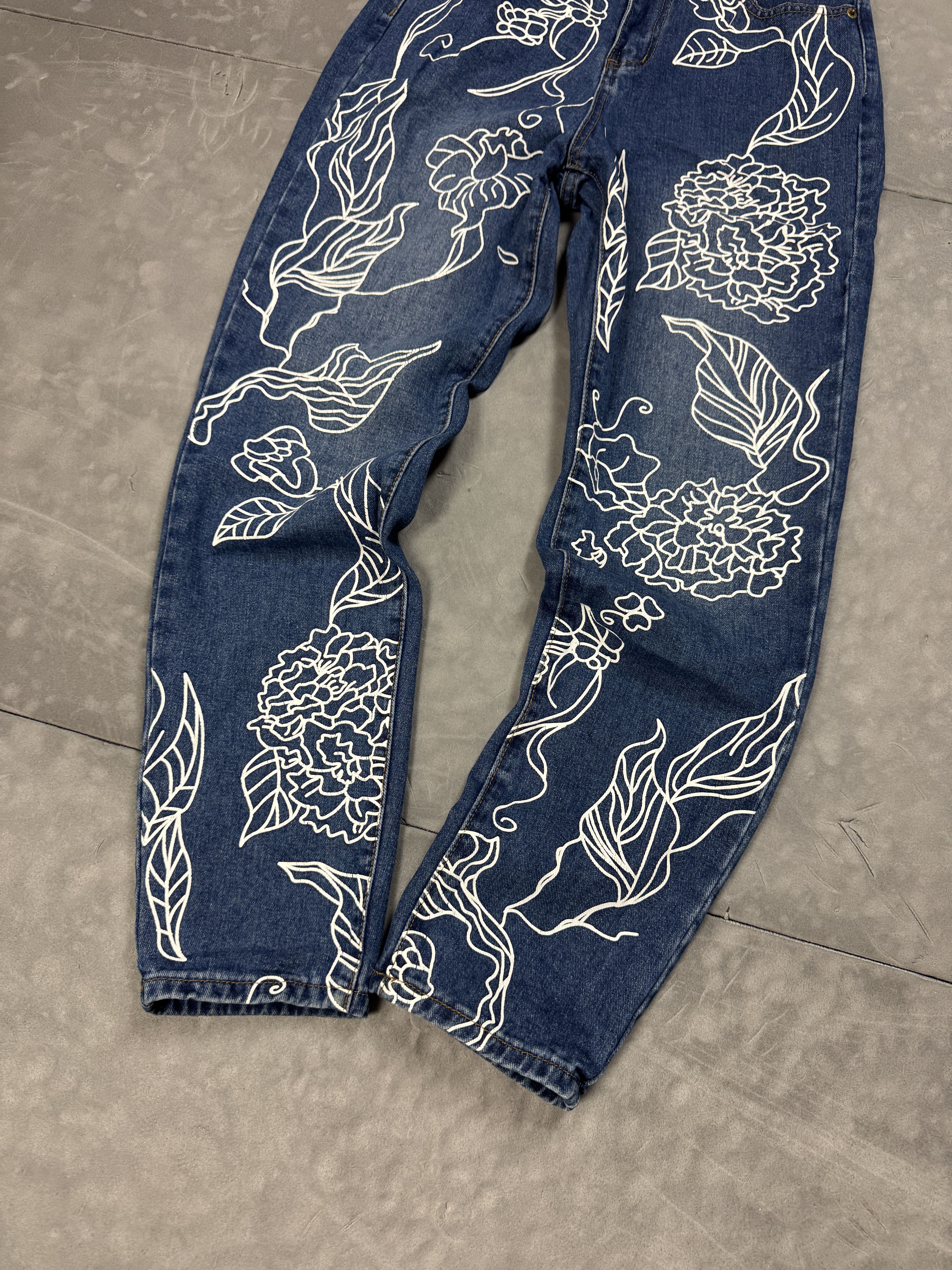 Vintage Y2K Denim Baggy Jeans with Retro Graphic Prints (S) 90s Size 26" / US 2 / IT 38 - 4 Thumbnail