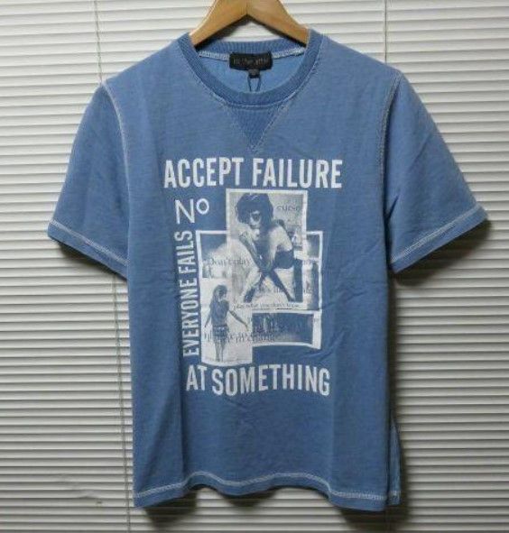 In The Attic Short Sleeve T Shirt Size Large