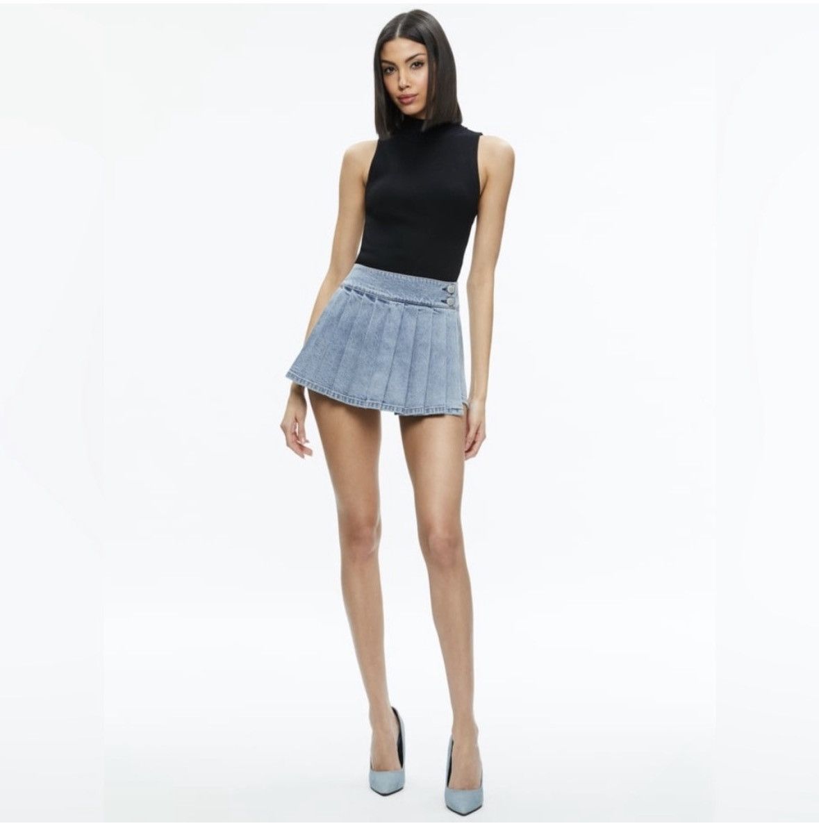 Alice + Olivia Alice + Olivia Noah Denim Pleated Skort/ Size 26 Size 26" / US 2 / IT 38 - 2 Thumbnail