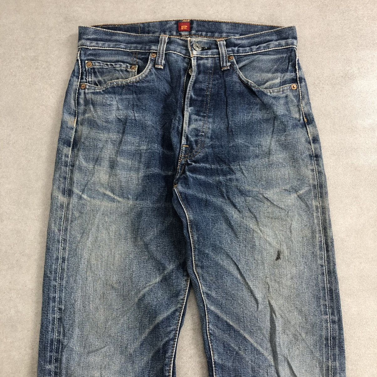 Japanese Brand 🇯🇵 Vintage Resolute 710 Japan Distressed Faded Selvedge Jeans Size US 30 / EU 46 - 2 Thumbnail
