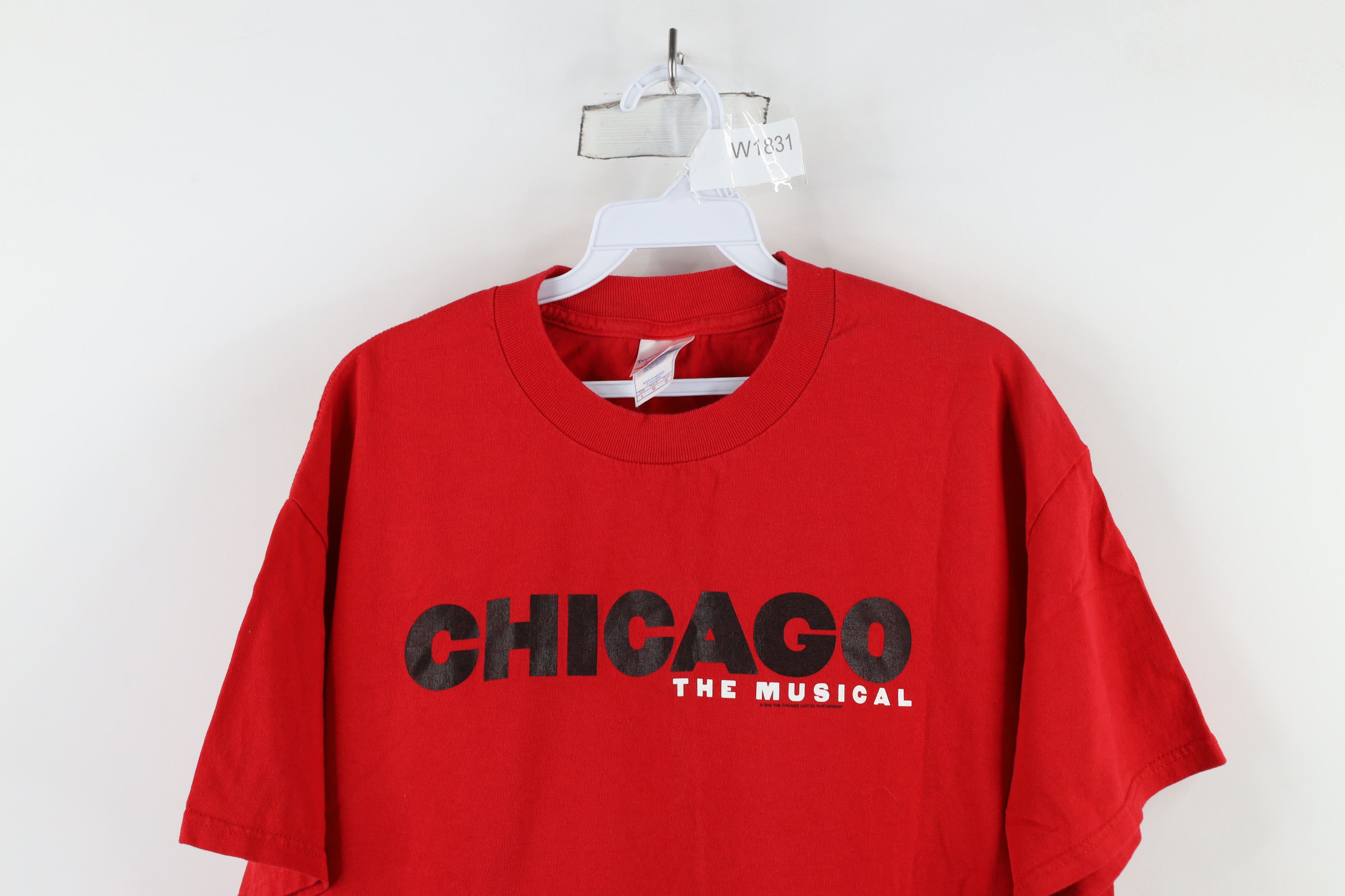 Vintage Vintage Y2K 2003 Chicago The Musical T-Shirt Red Cotton Size US L / EU 52-54 / 3 - 2 Thumbnail