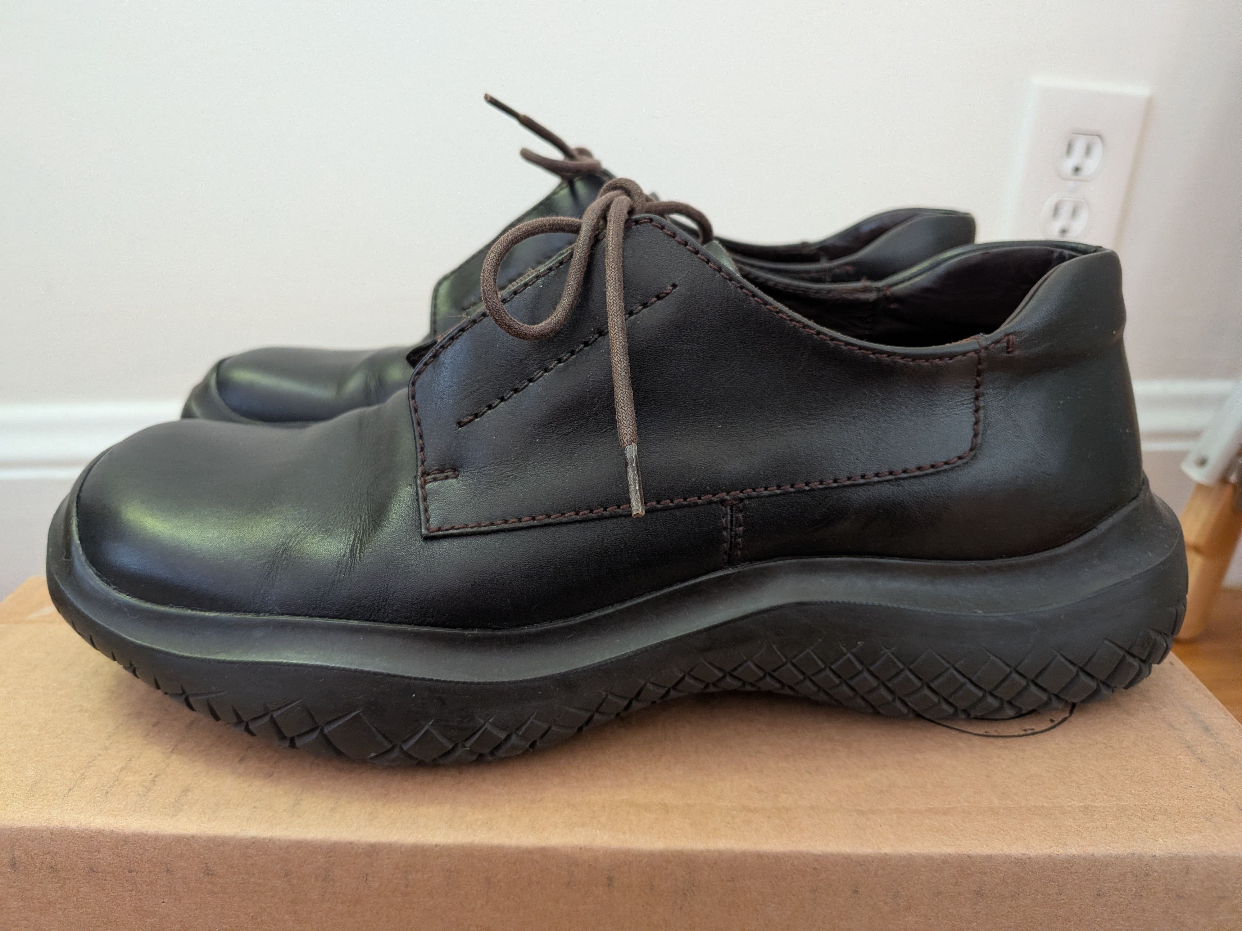 Prada FW1999 Prada Chunky Vibram Low Brown Leather Boots Size US 7 / EU 40 - 2 Thumbnail